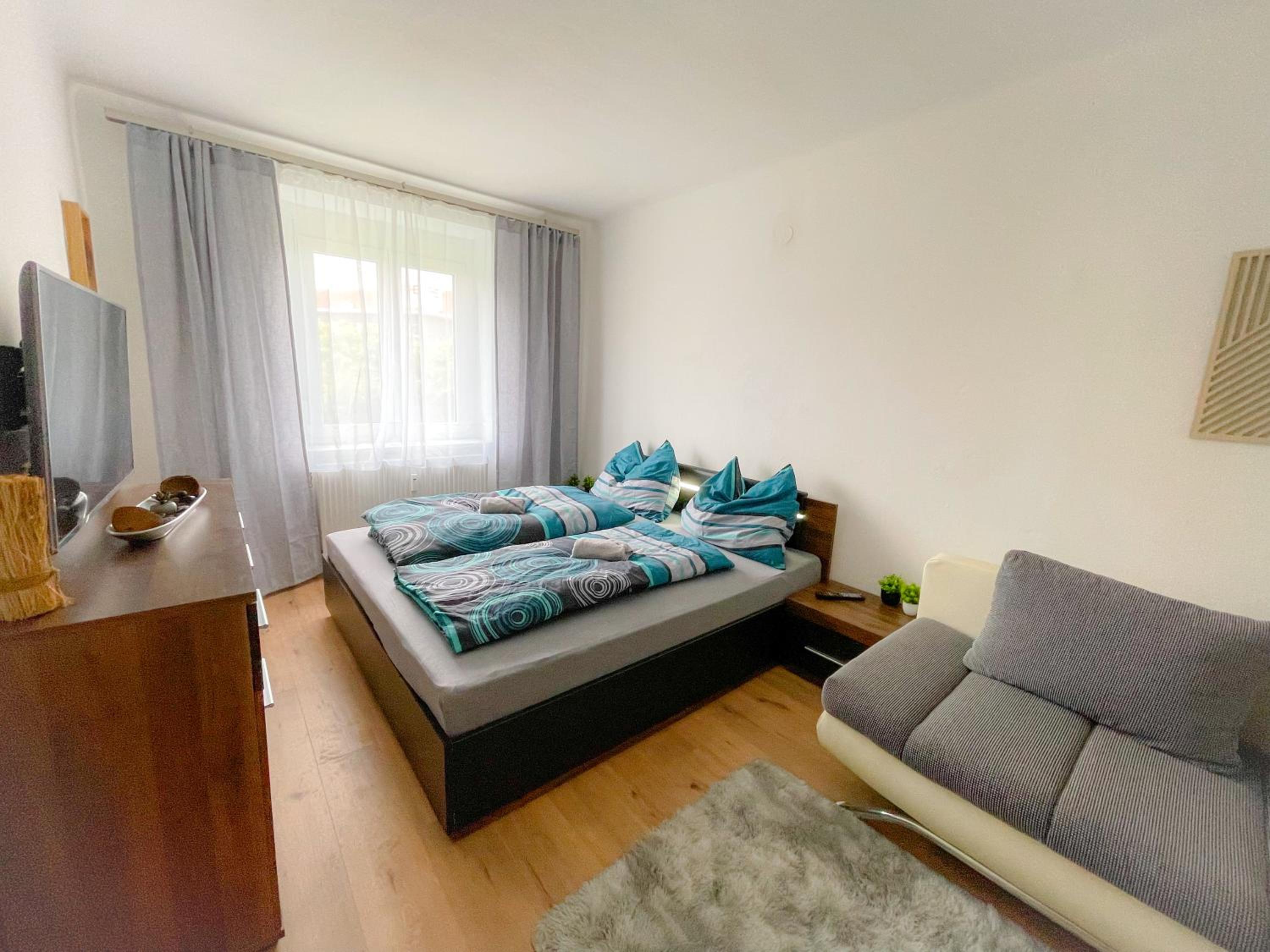 One-Bedroom Apartment photo 2