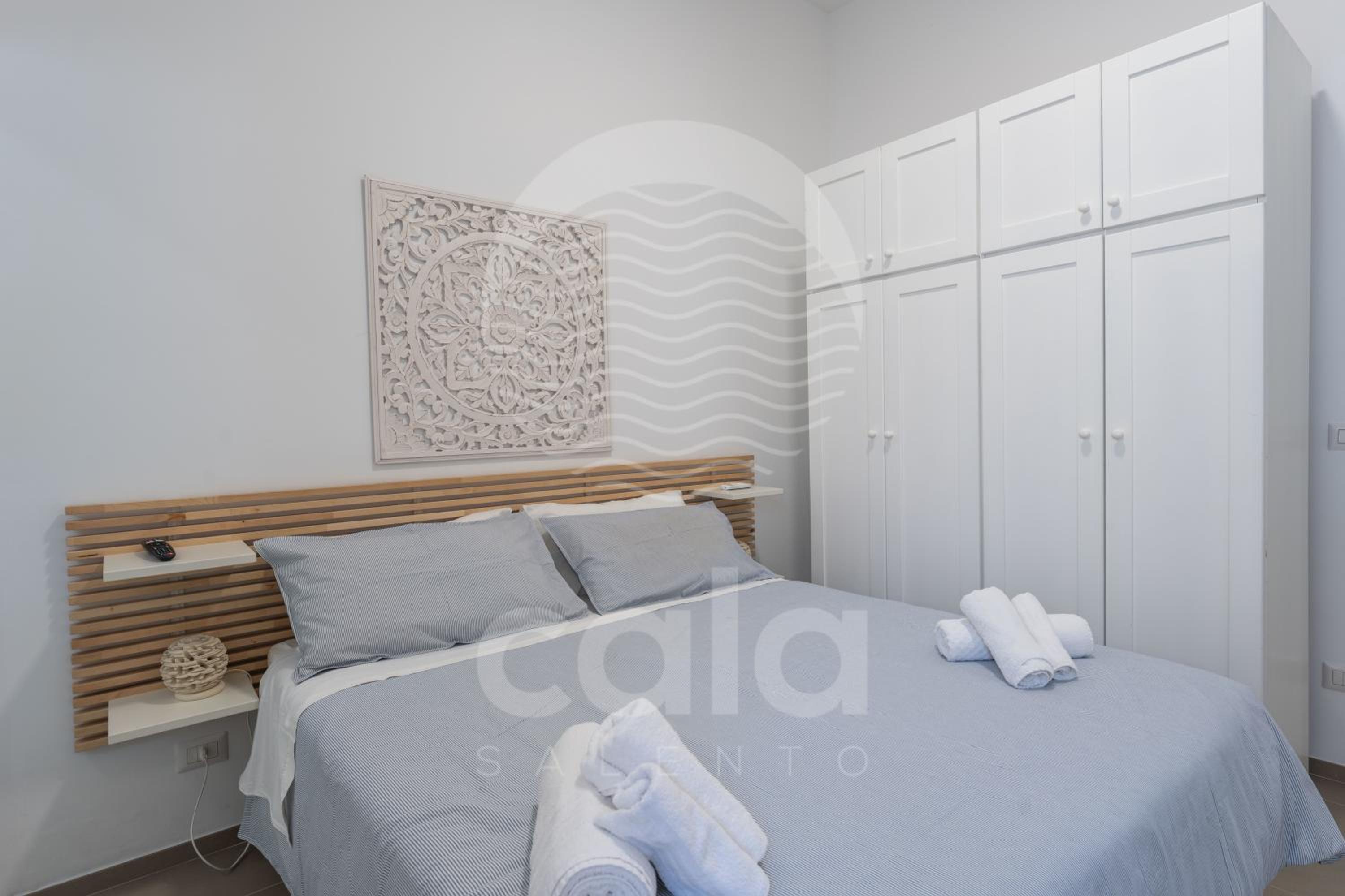 Three-Bedroom House photo 2