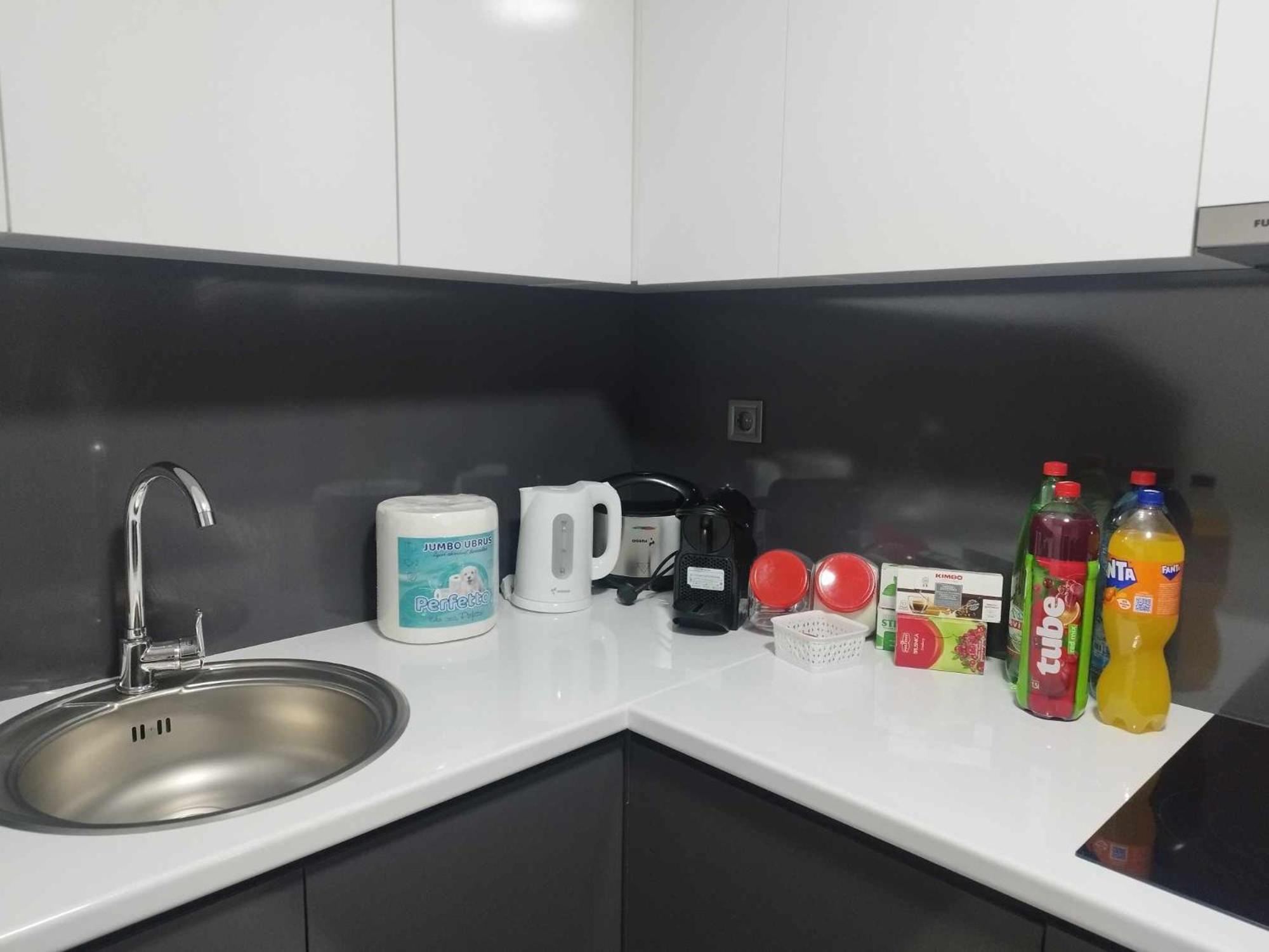 Apartment photo 2