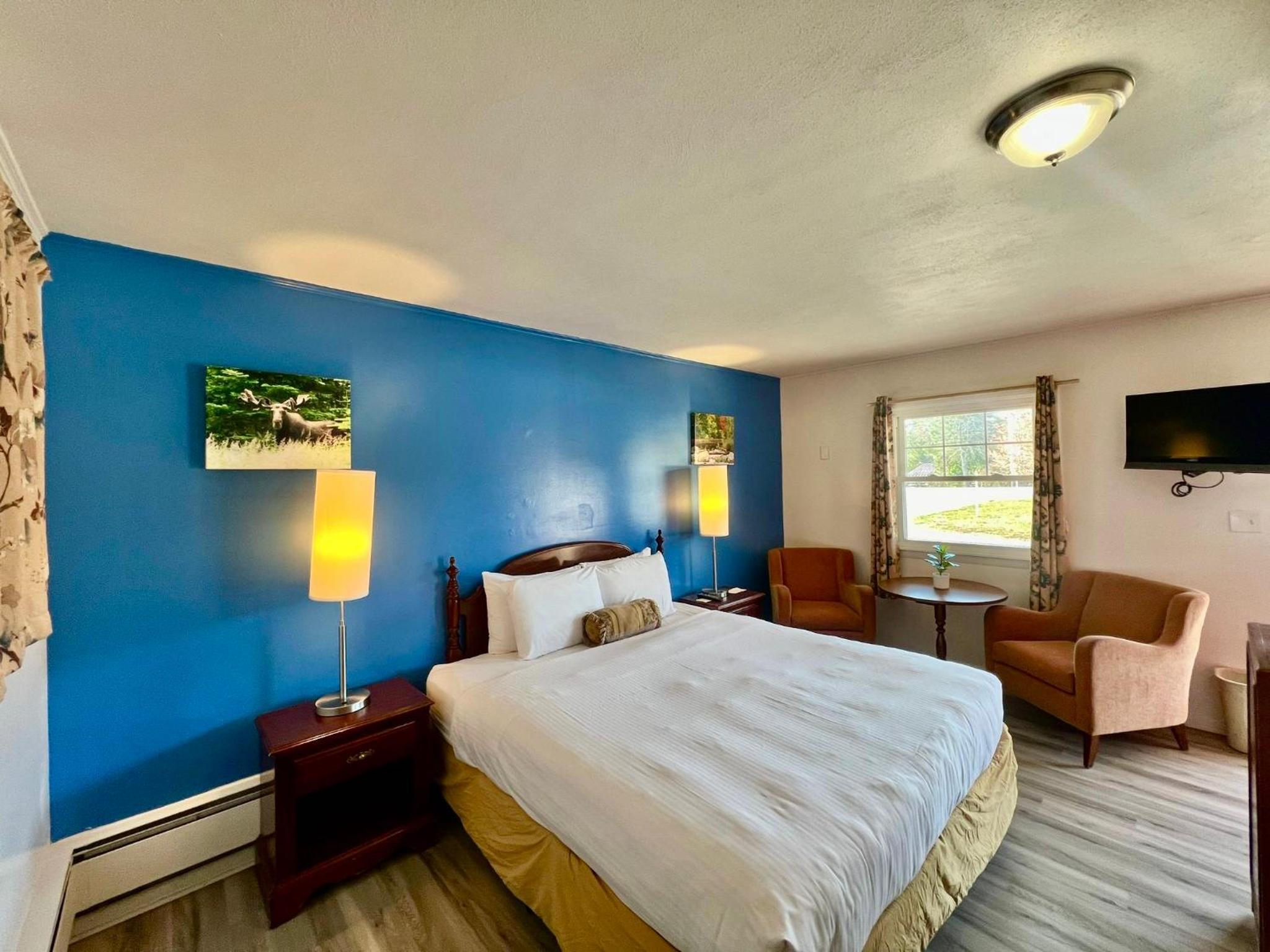 King Room -Non-Smoking  - Photo 3