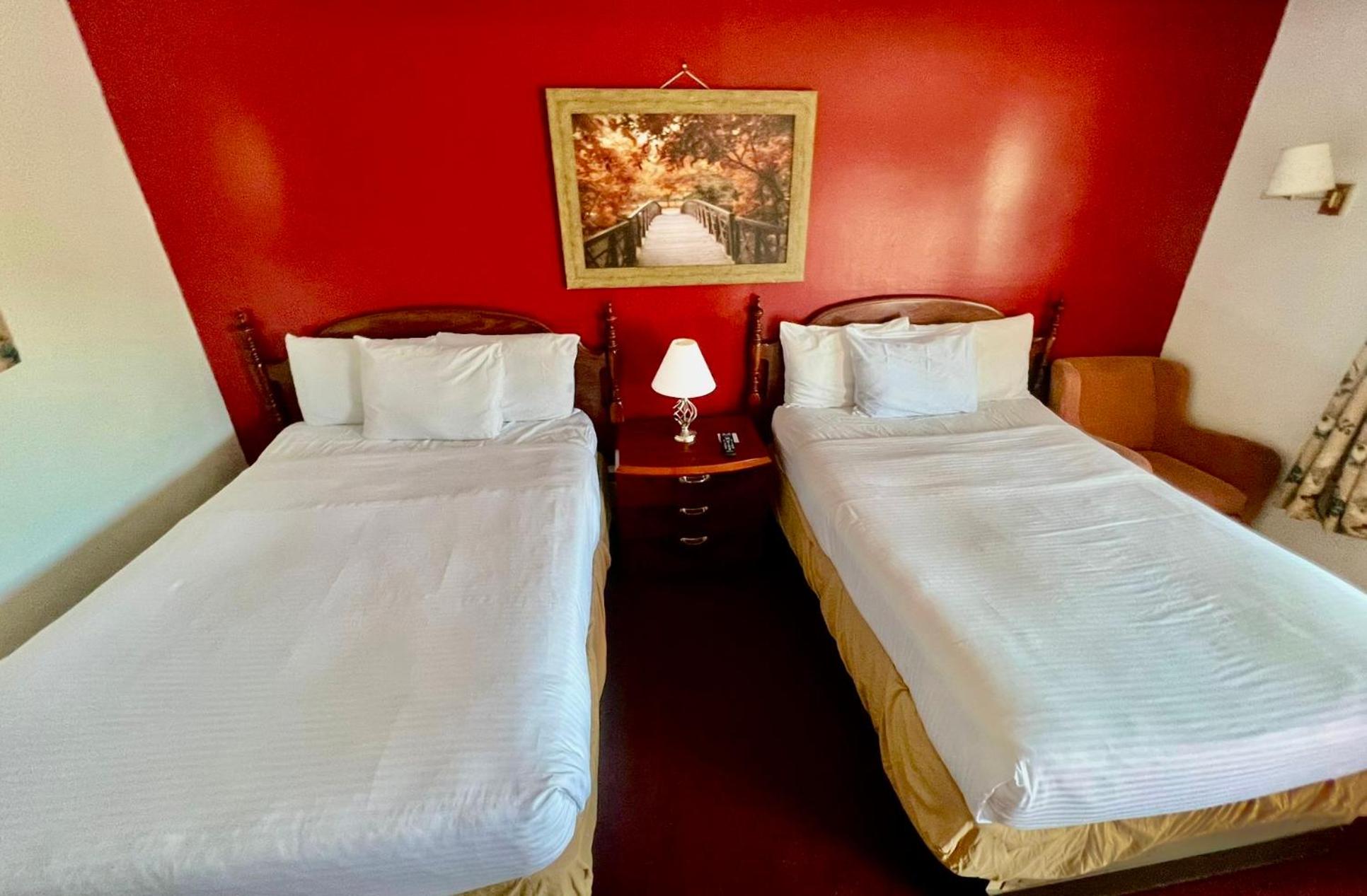 Double Room with Two Double Beds - Non-Smoking - Photo 2