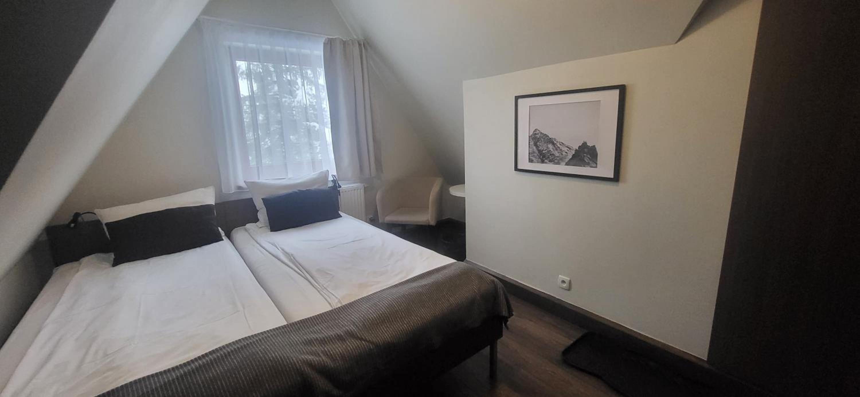 Standard Double Room - Photo 2
