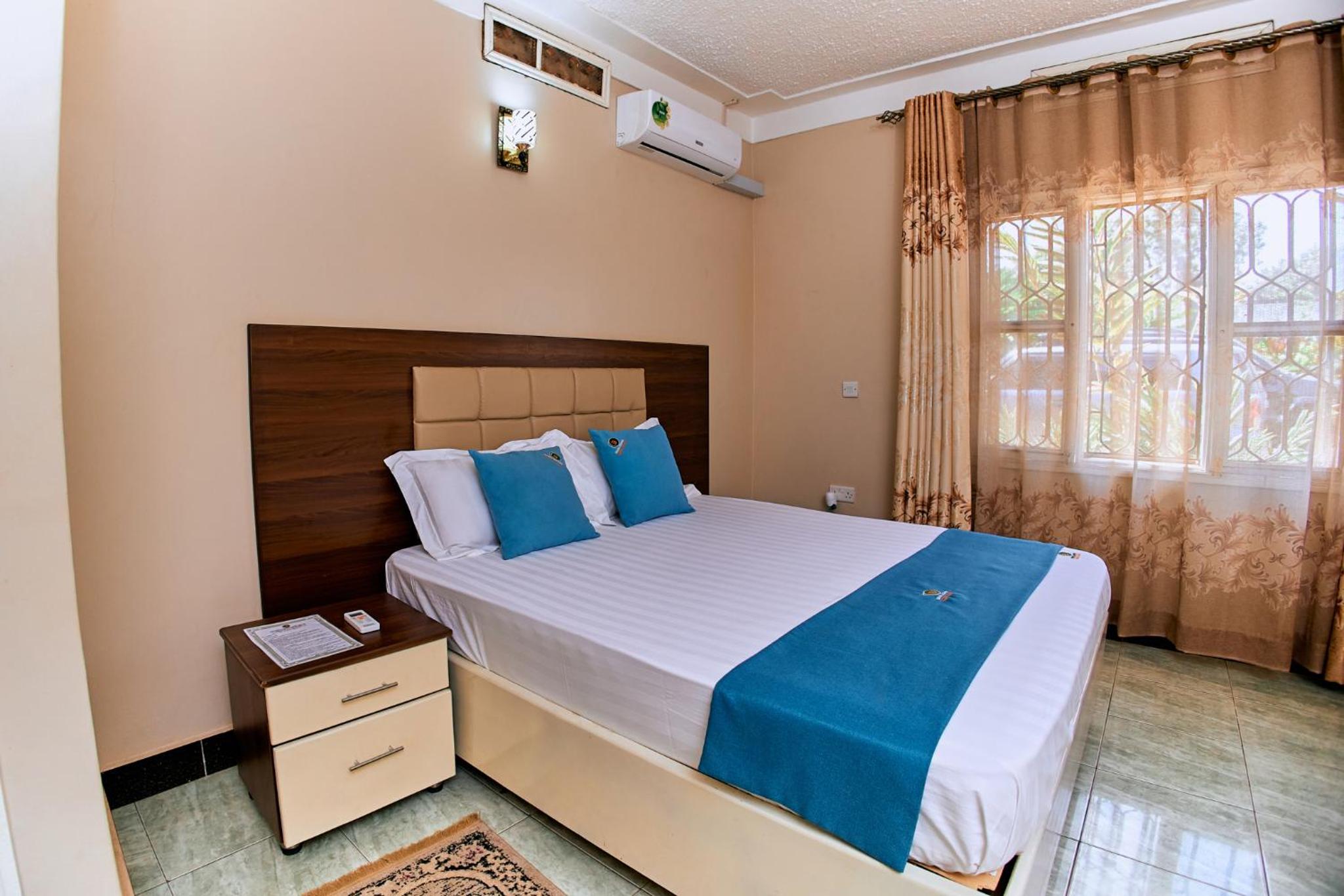 Queen Room