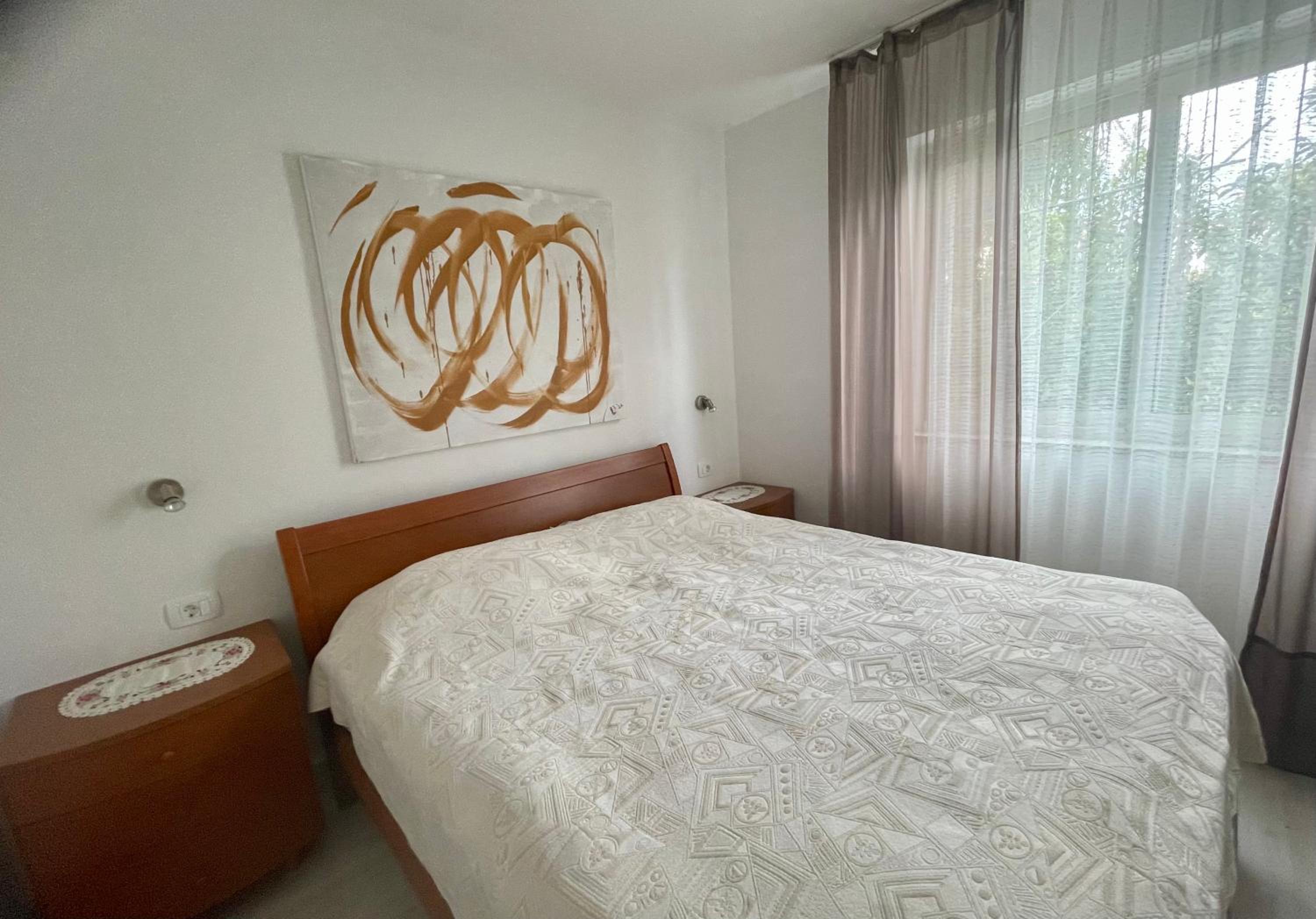 One-Bedroom Apartment with Terrace photo 1