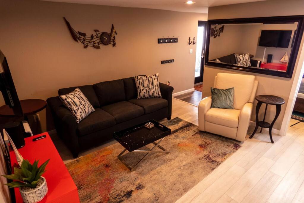 Three-Bedroom Home photo 3