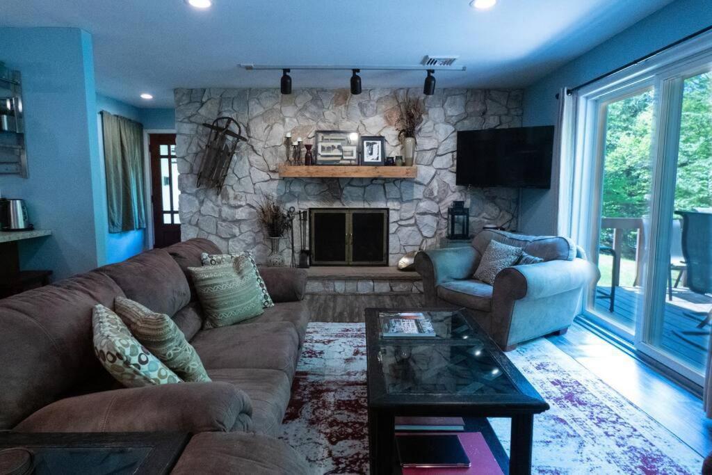 Five-Bedroom House photo 1