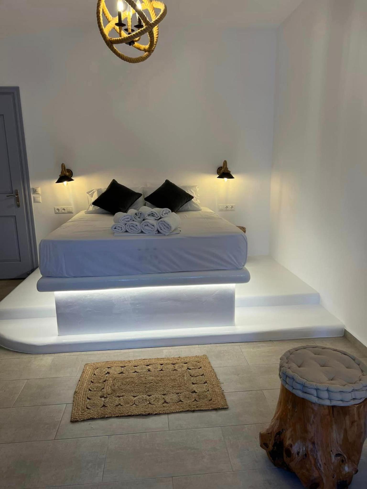 Suite with Private Pool photo 1