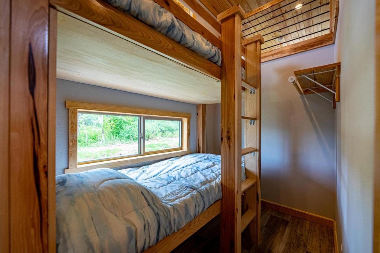 Two-Bedroom House photo 2