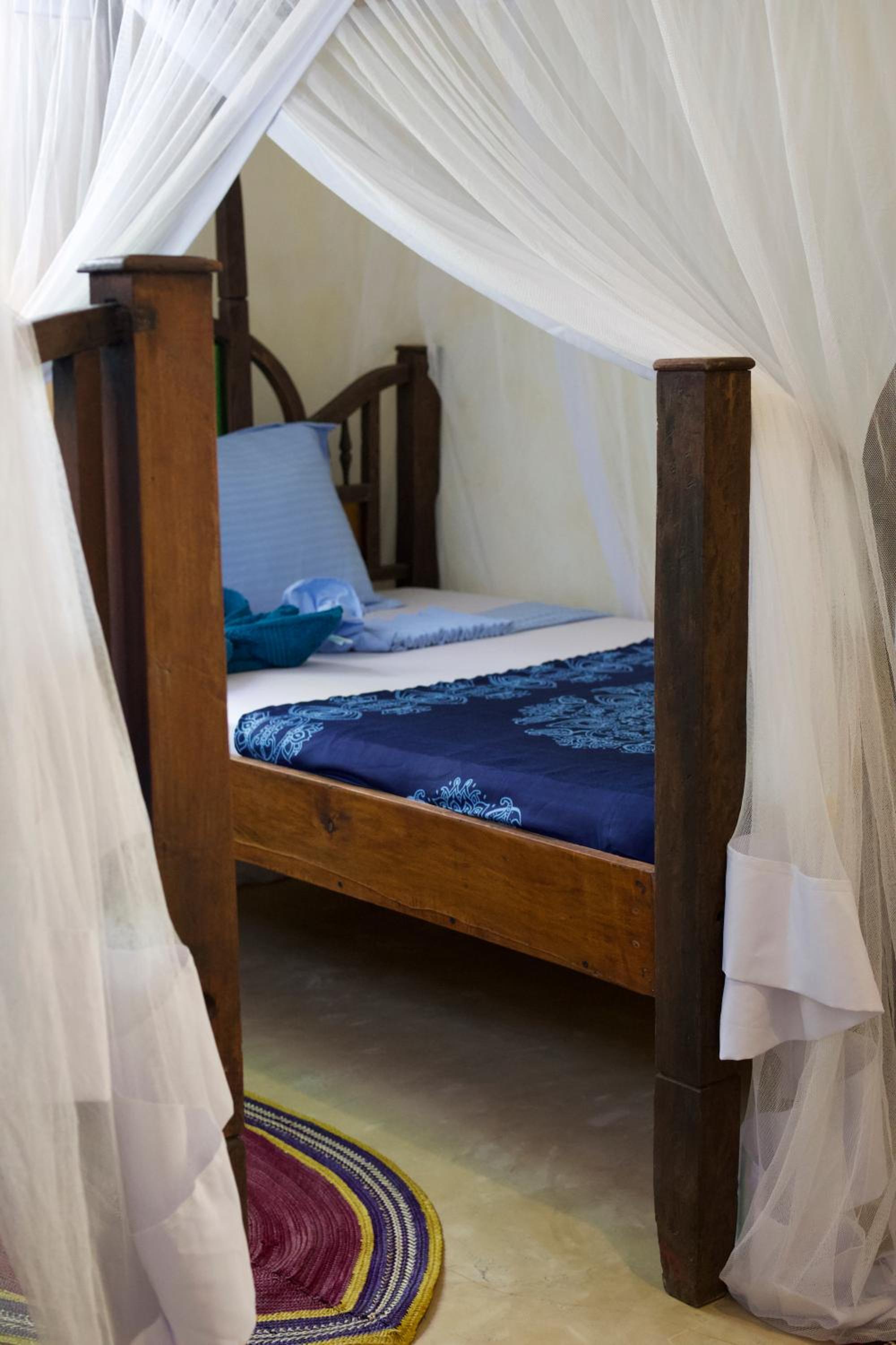 Twin Room with Private Bathroom photo 1