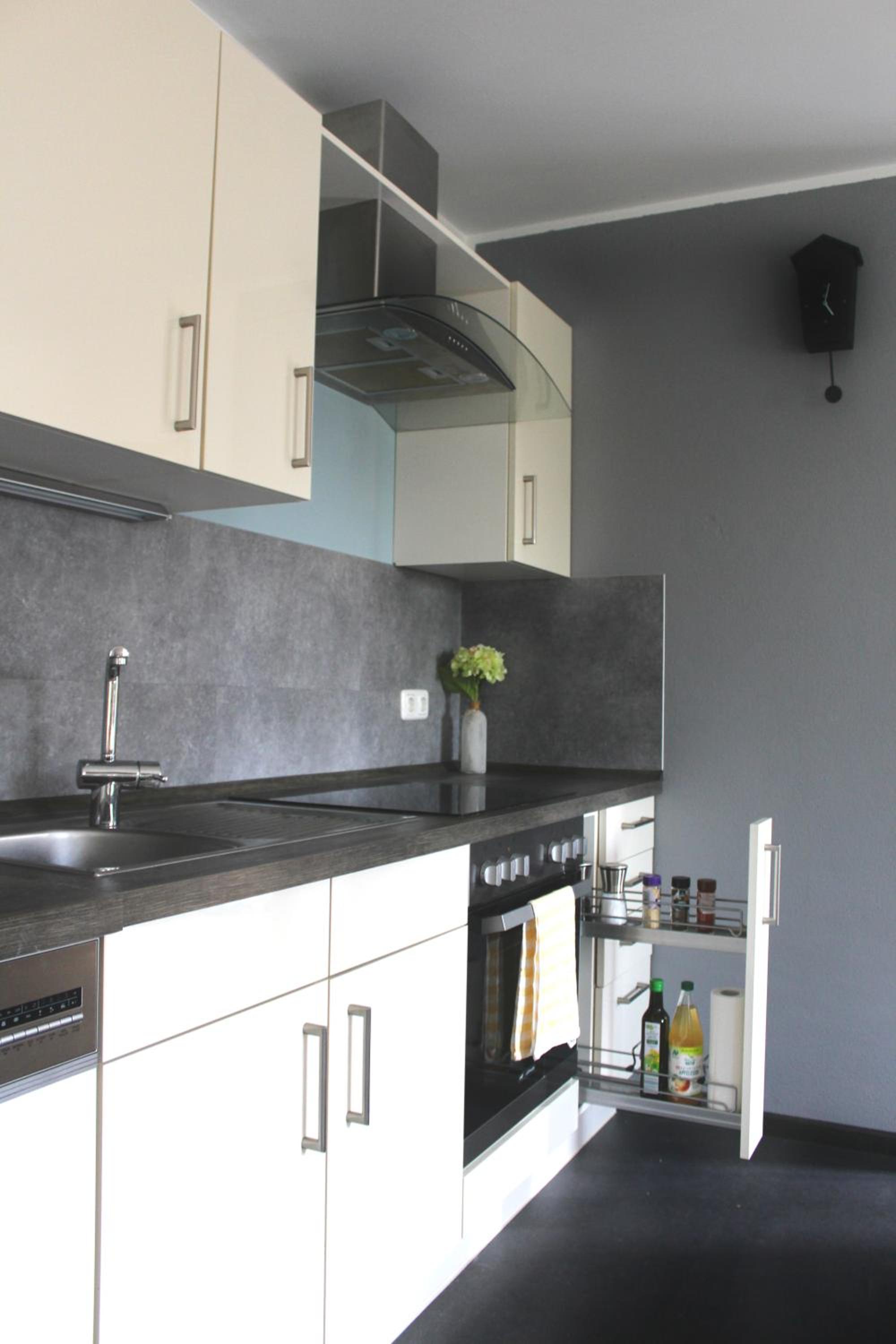 Two-Bedroom Apartment with Mountain View photo 2
