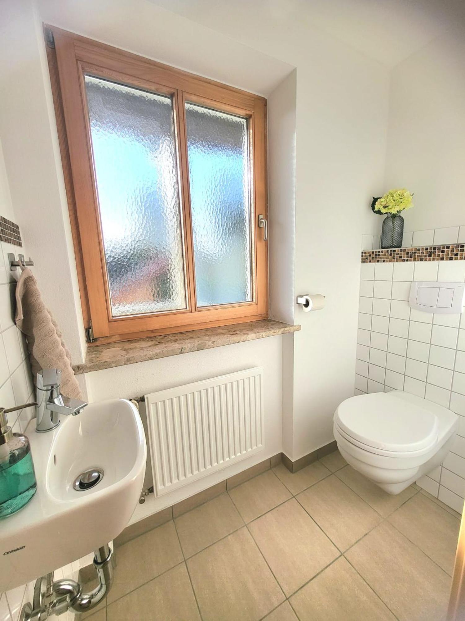 Two-Bedroom Apartment with Mountain View photo 3