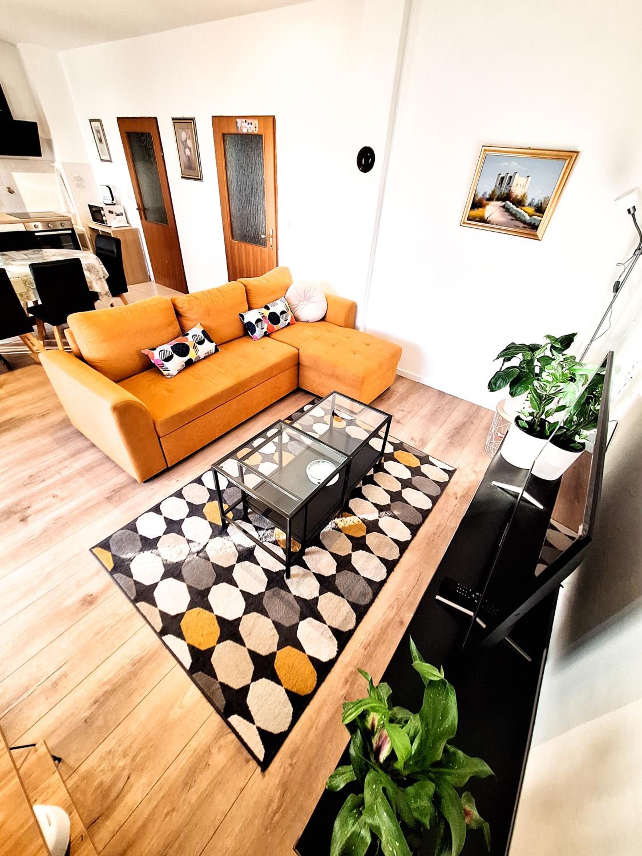 Three-Bedroom Apartment - Photo 11