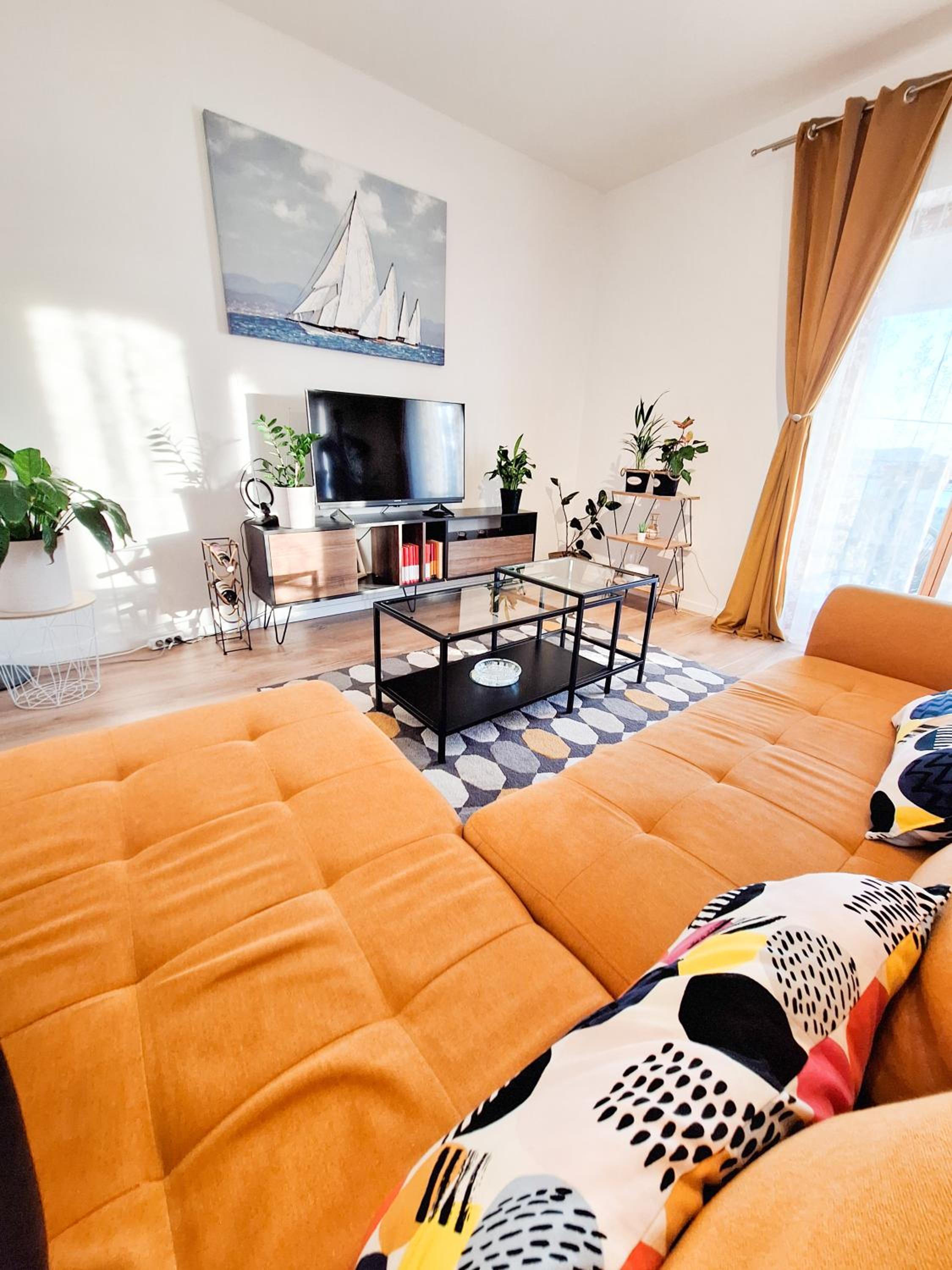 Three-Bedroom Apartment - Photo 13