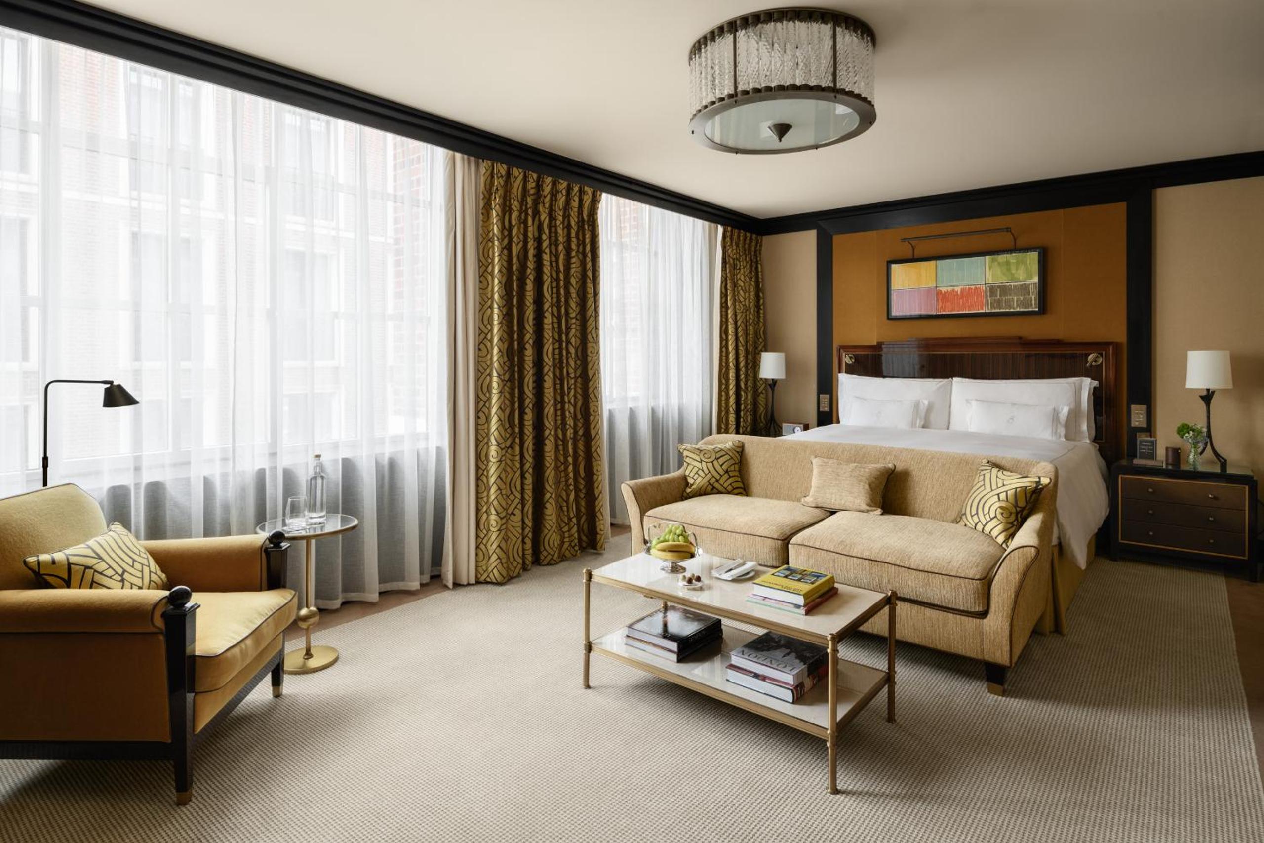 Premier Junior Suite