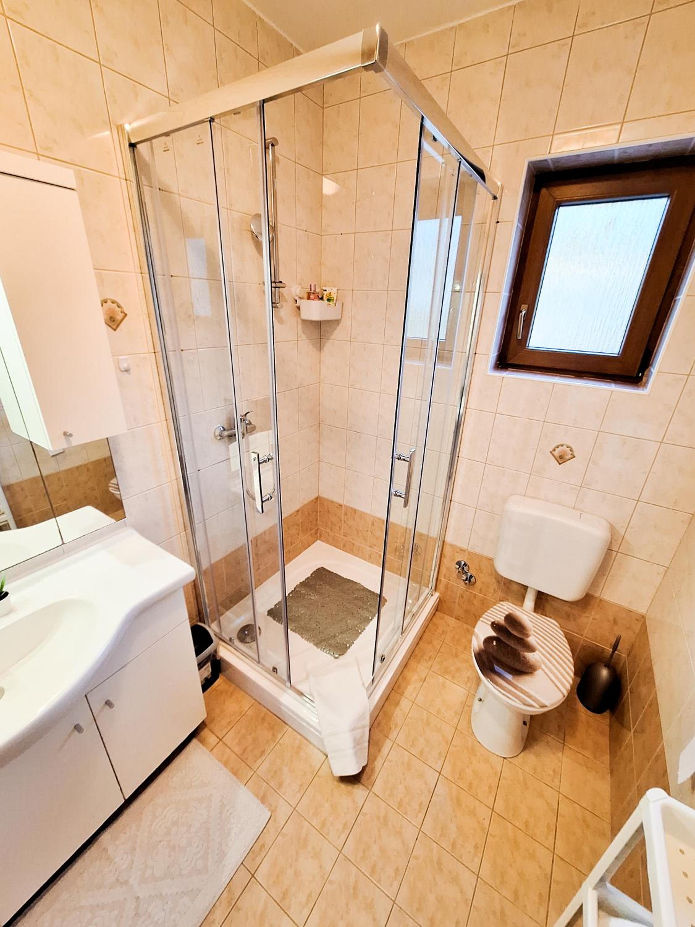 Three-Bedroom Apartment - Photo 37