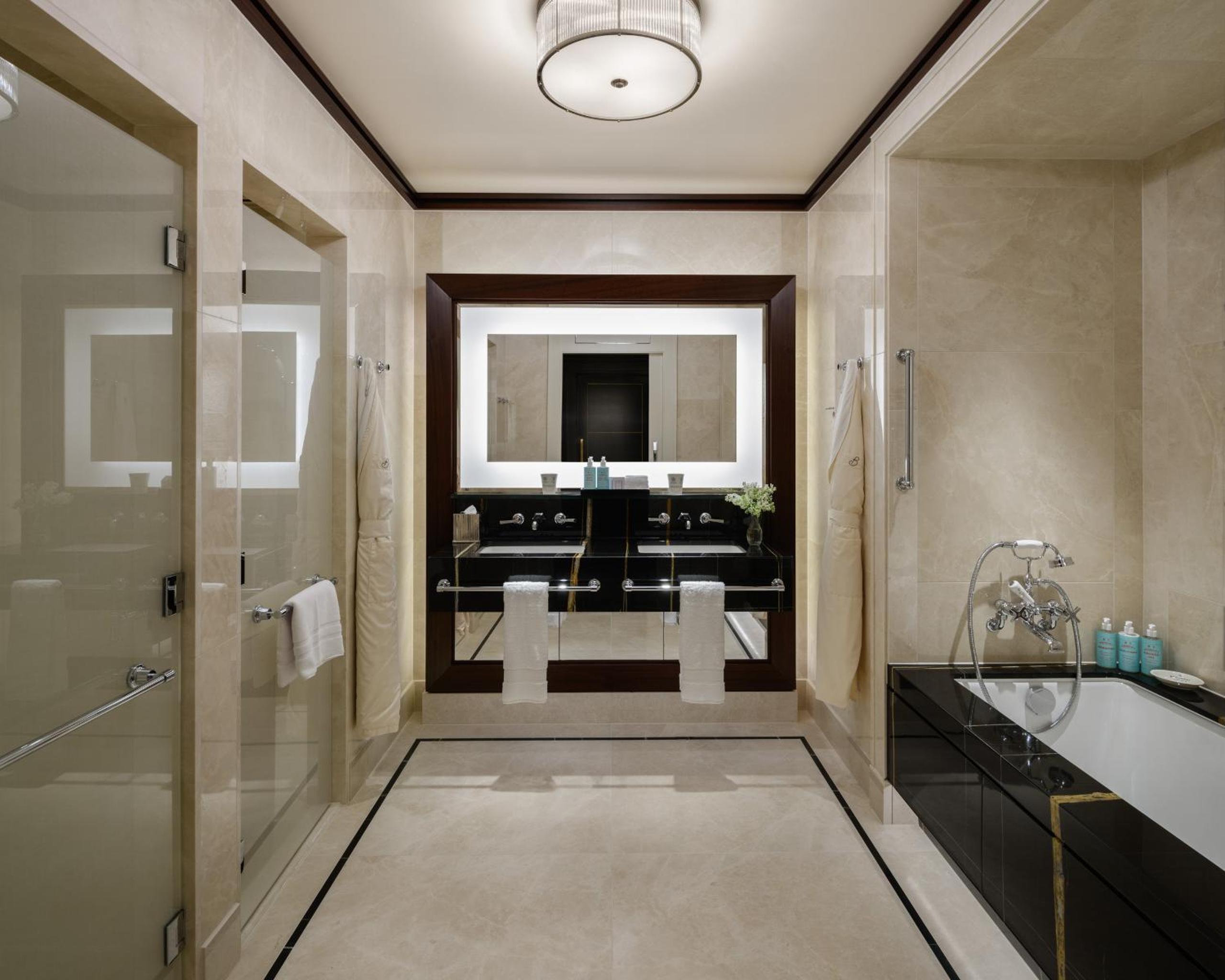 Premier Junior Suite