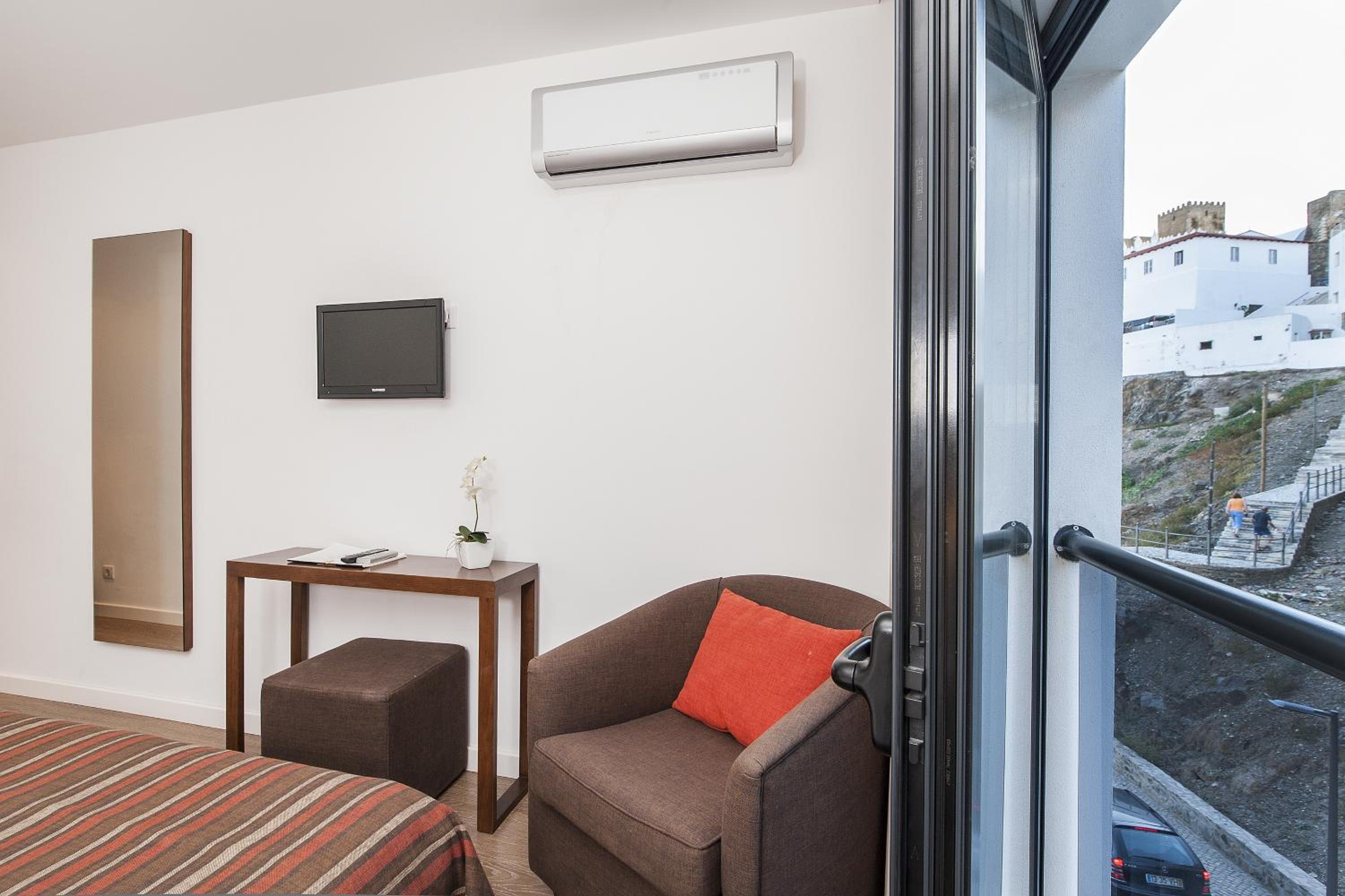 Standard Double Room - Photo 4