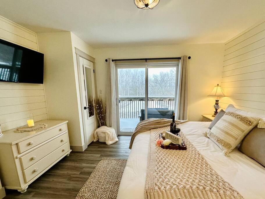 Two-Bedroom House photo 2