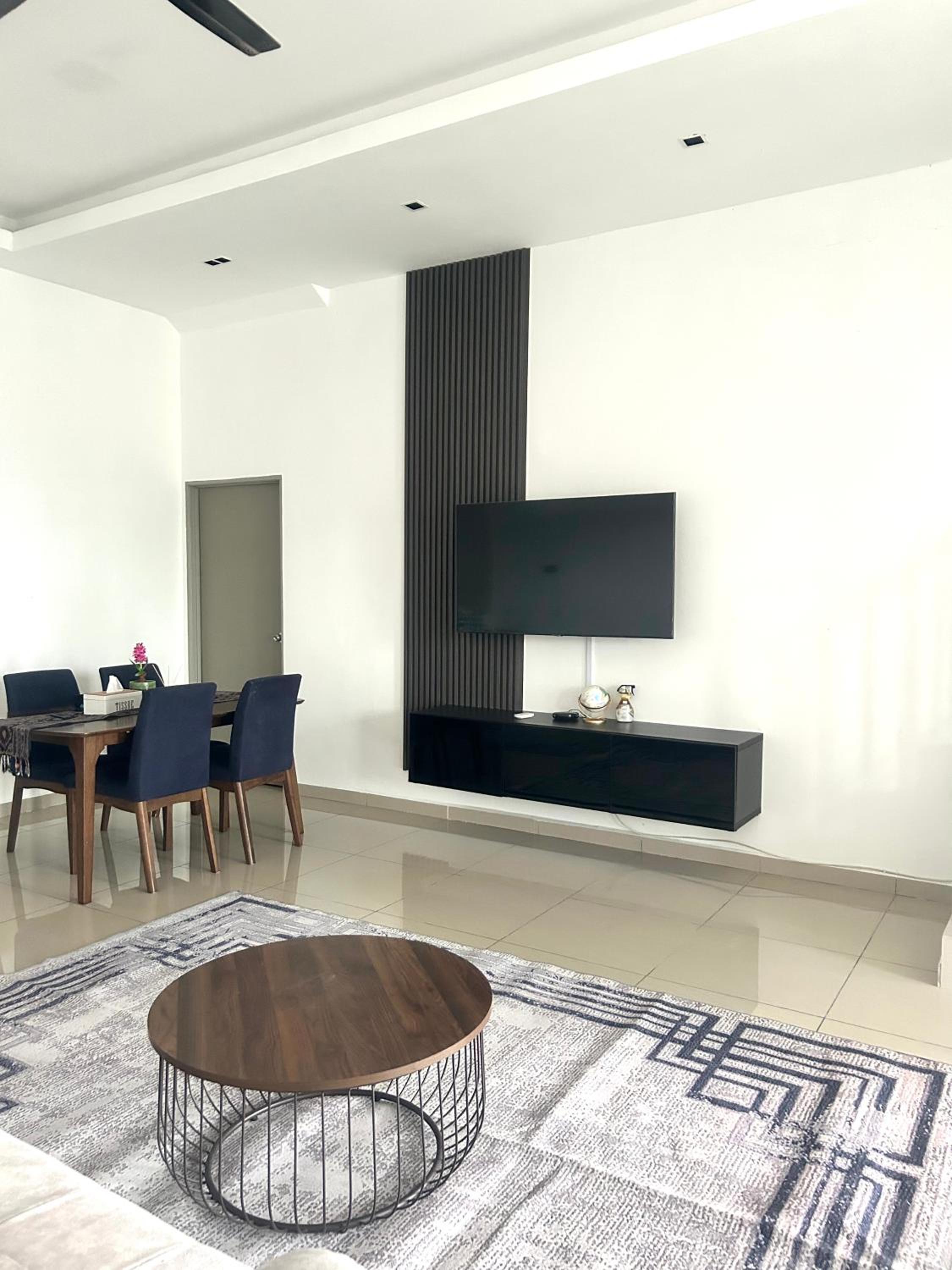 Four-Bedroom House photo 1