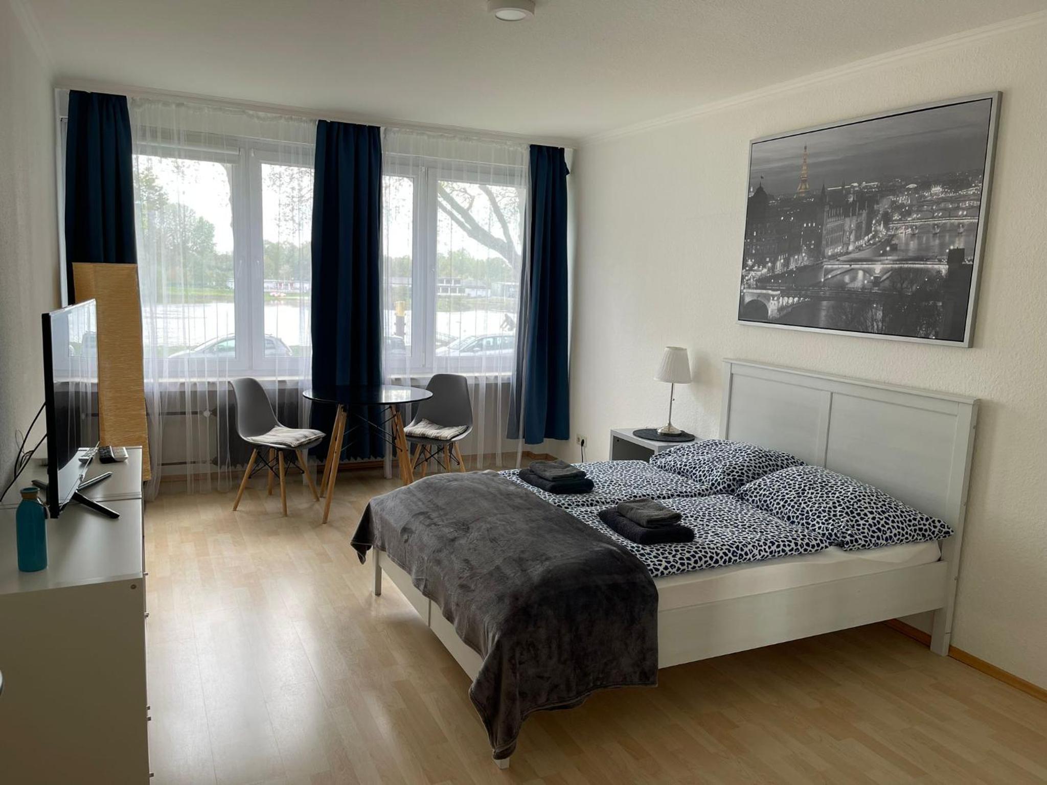 One-Bedroom Apartment - Photo 6