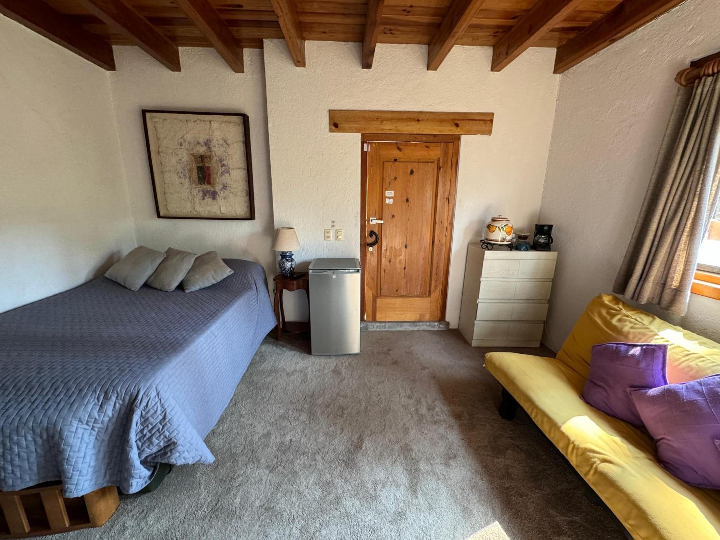 Twin Room with Private Bathroom