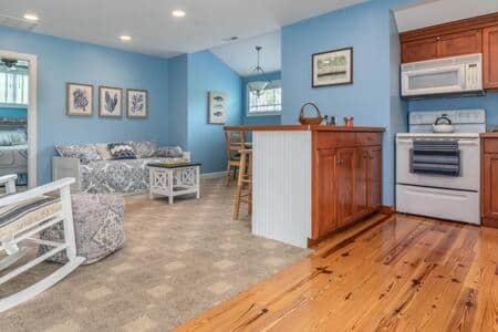 Queen Room with Balcony photo 1