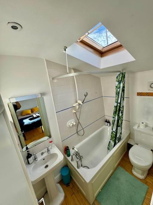 One-Bedroom Apartment photo 3
