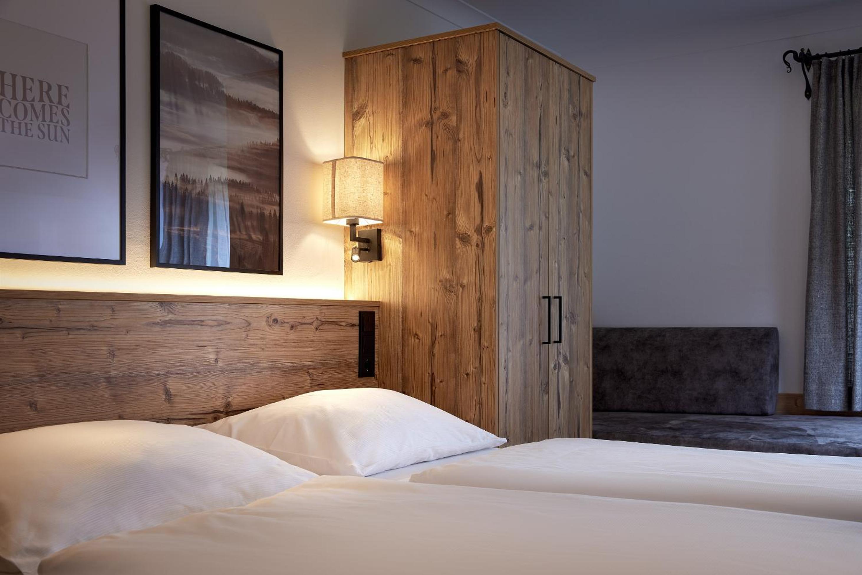 Double Room with Balcony - Annex
