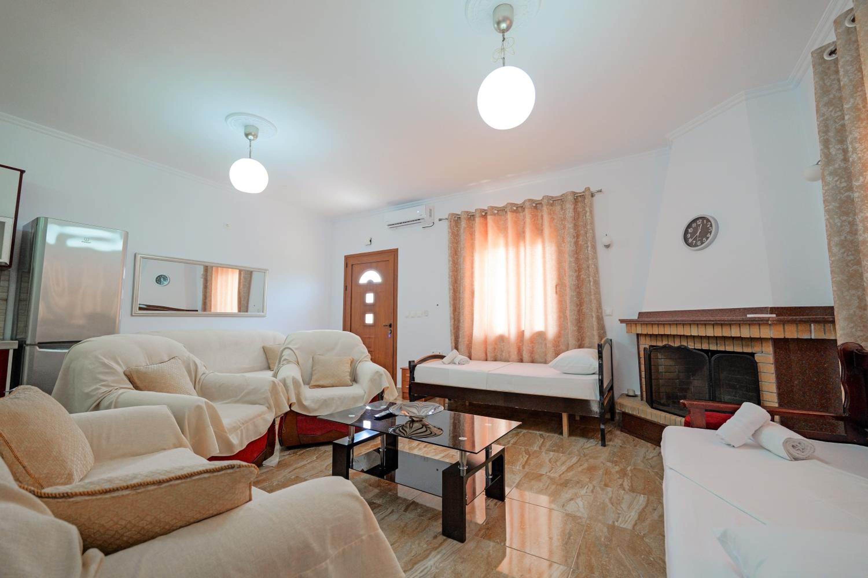 Superior Apartment photo 2