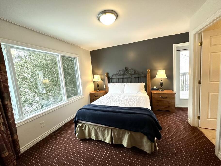 Two-Bedroom House photo 3