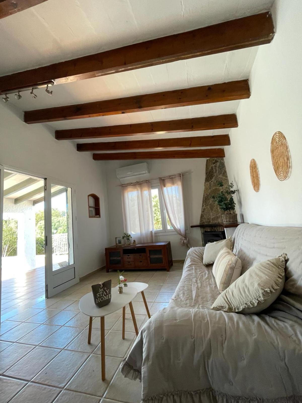 Three-Bedroom Villa photo 3