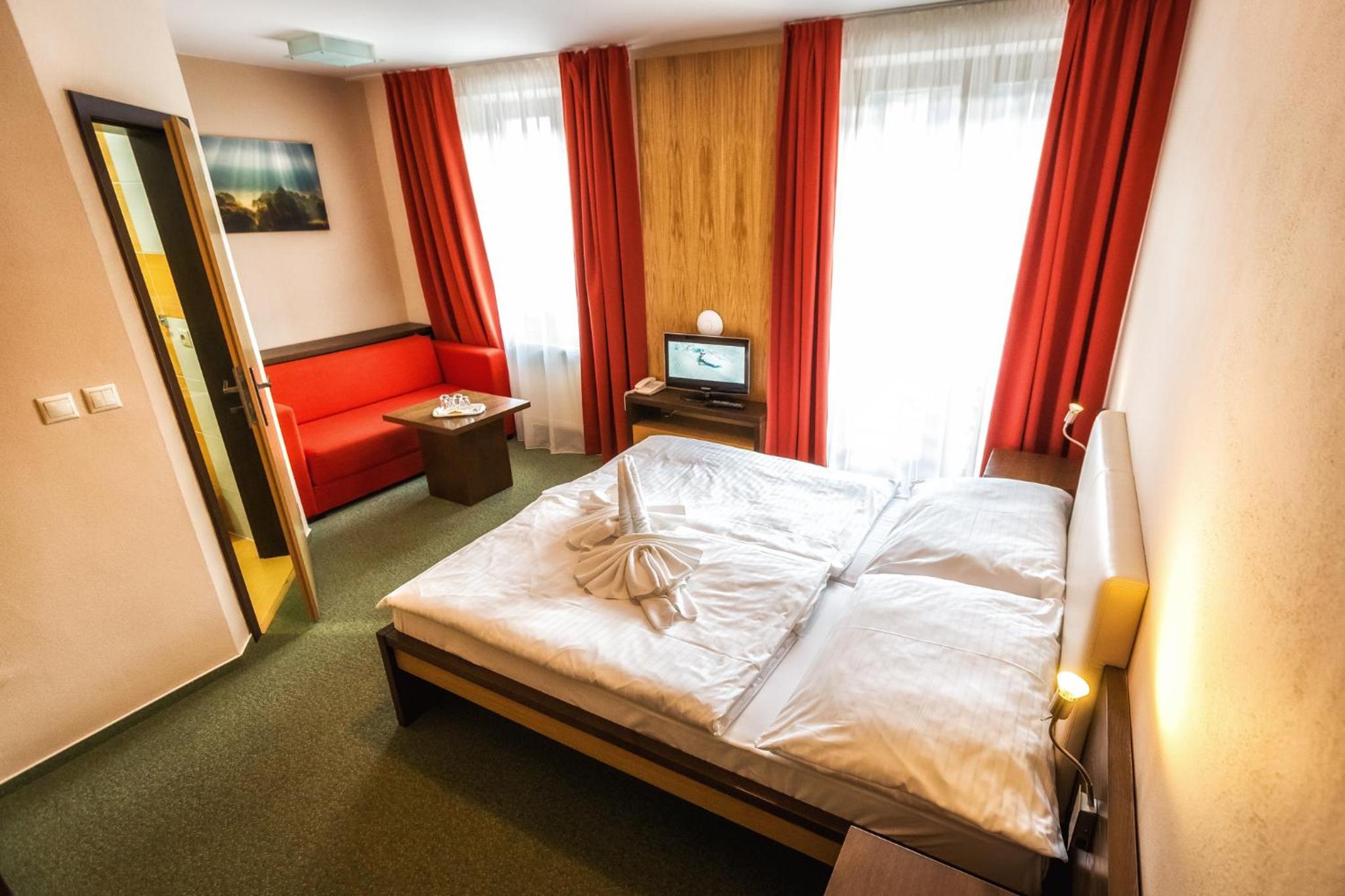 Small Double Room photo 2