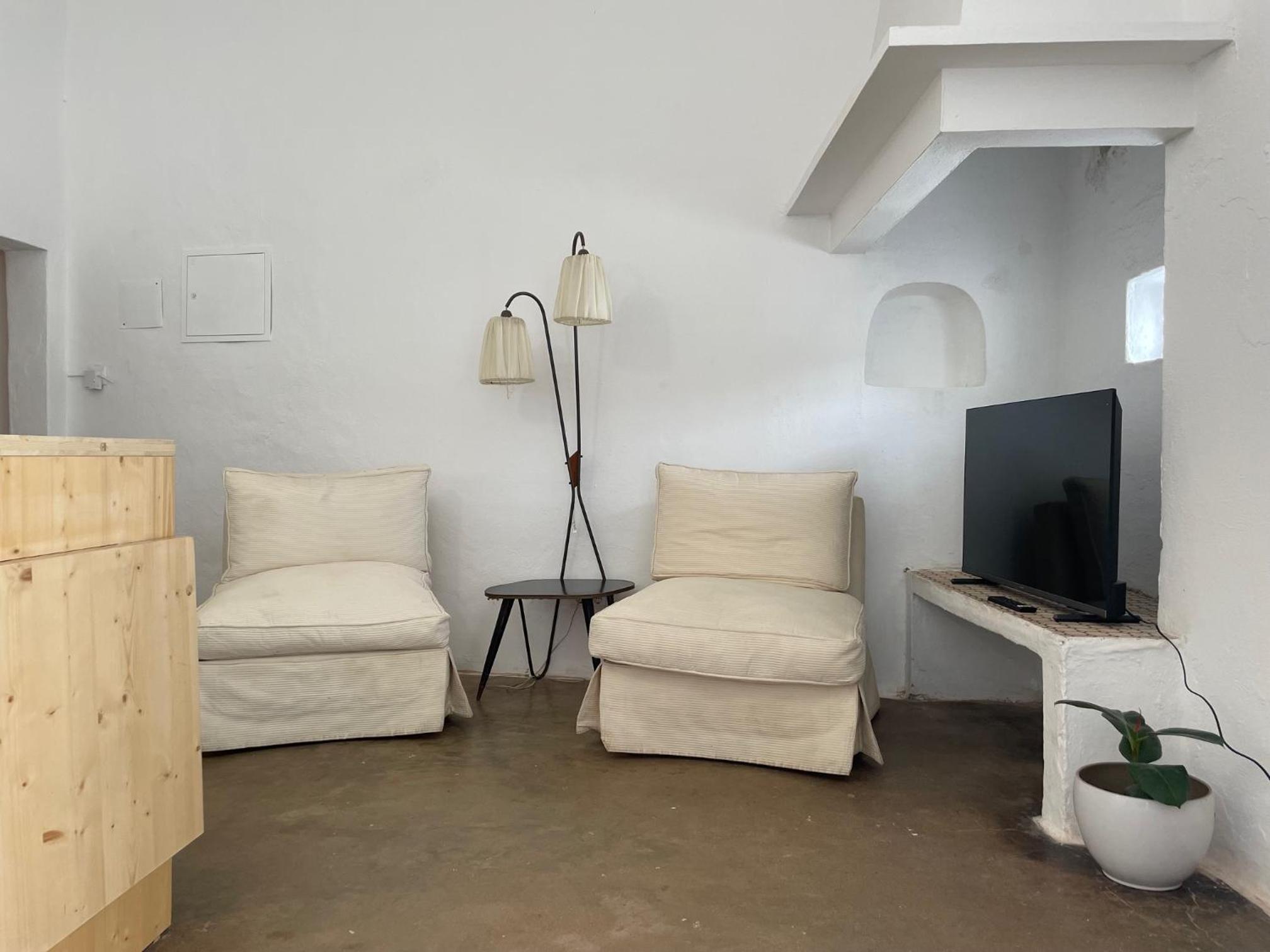 Two-Bedroom Studio Apartment photo 1