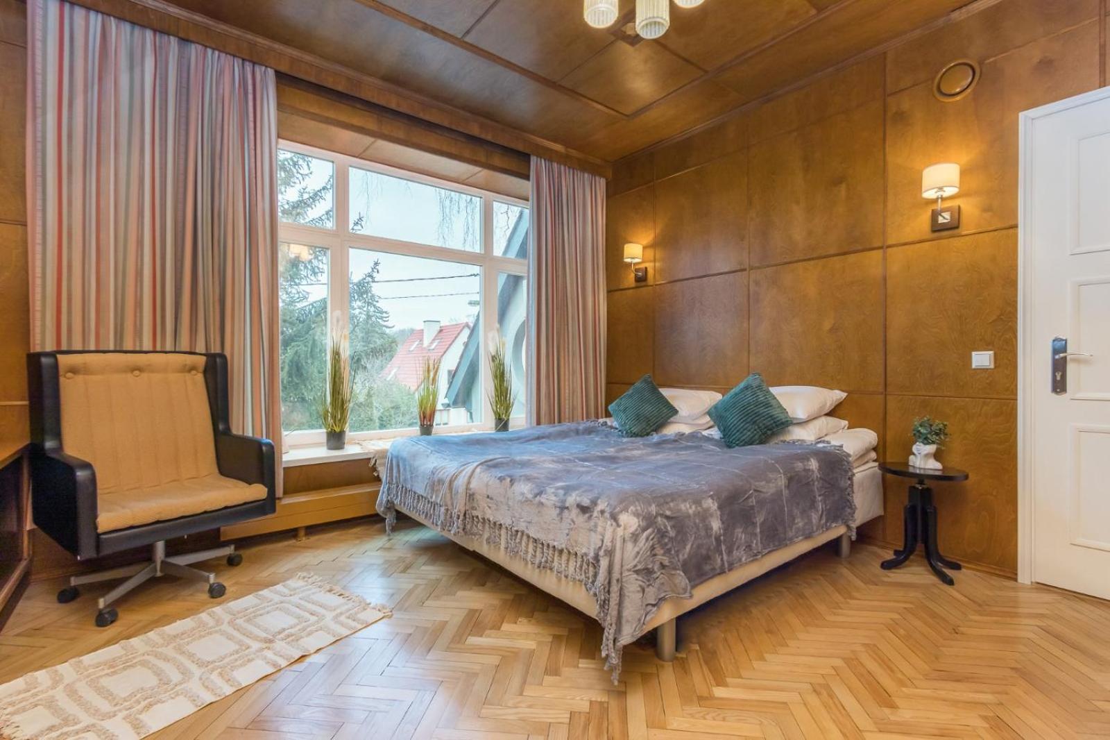 Budget Double Room with Shared Toilet photo 3