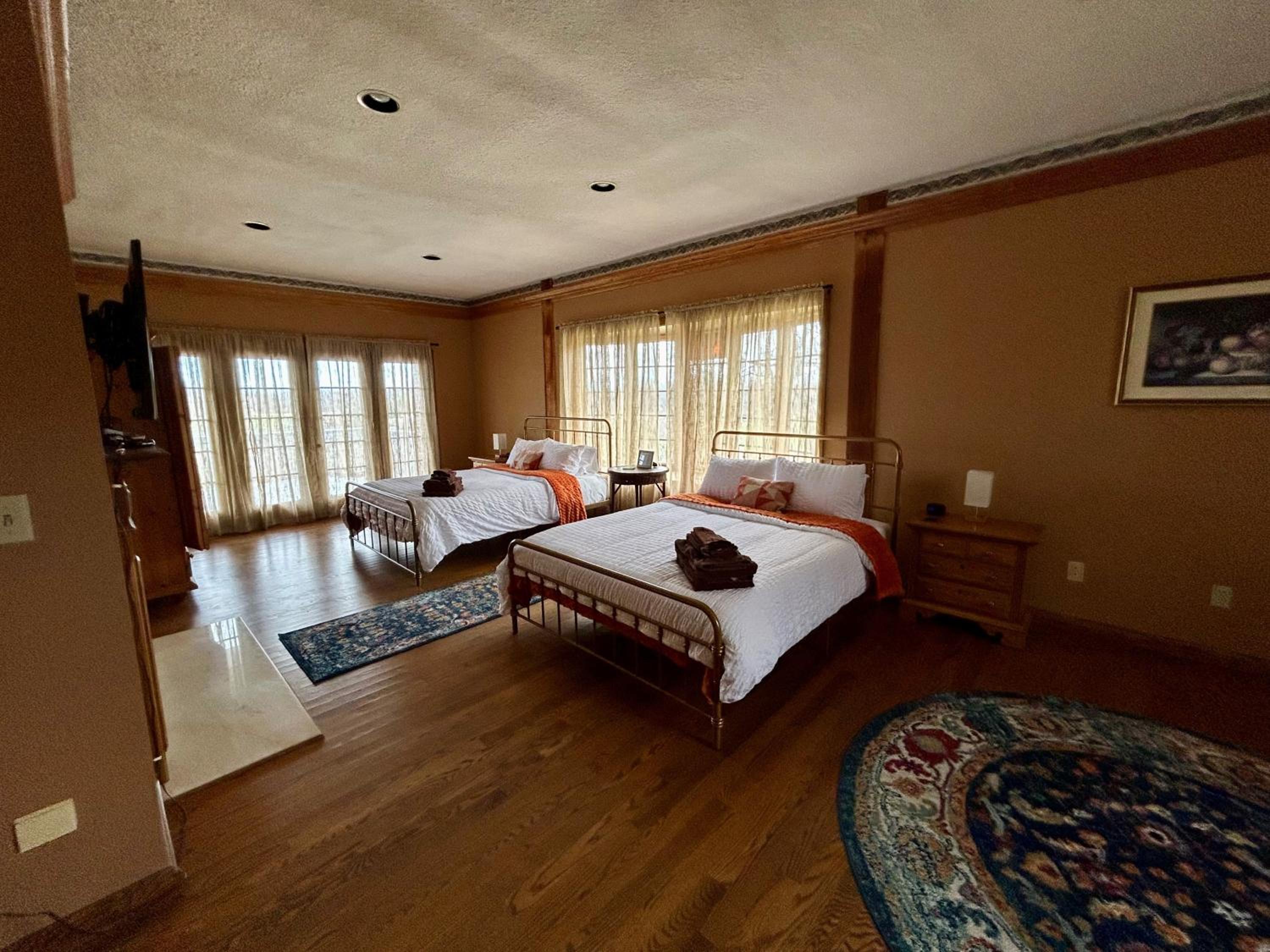 Deluxe Queen Room photo 3