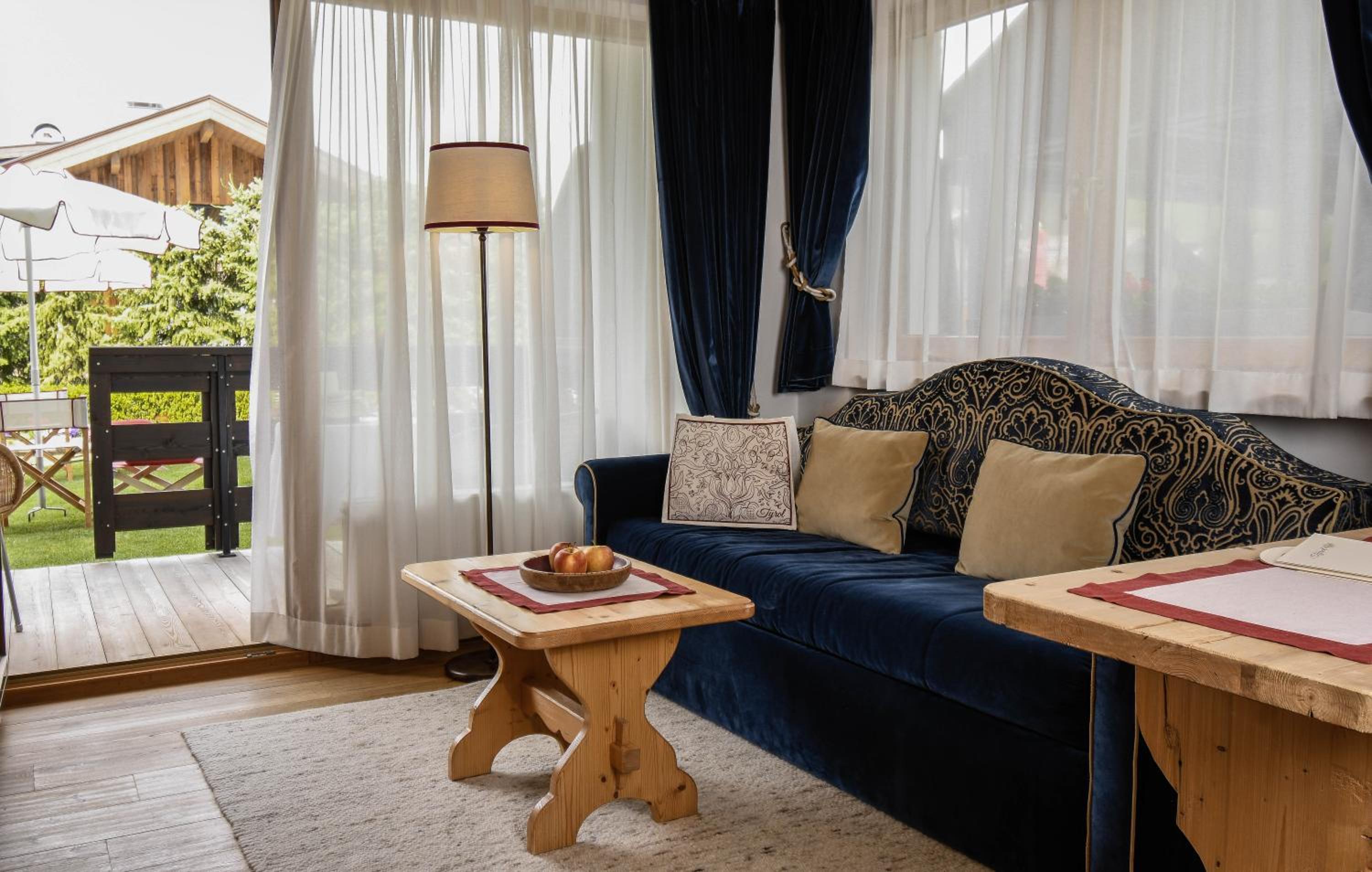Double Room with Garden View - Photo 2