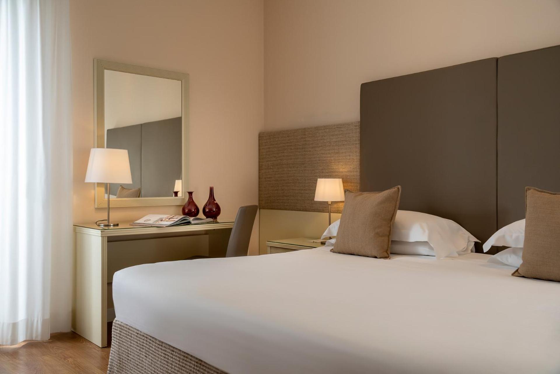 Superior Double or Twin Room - Photo 1