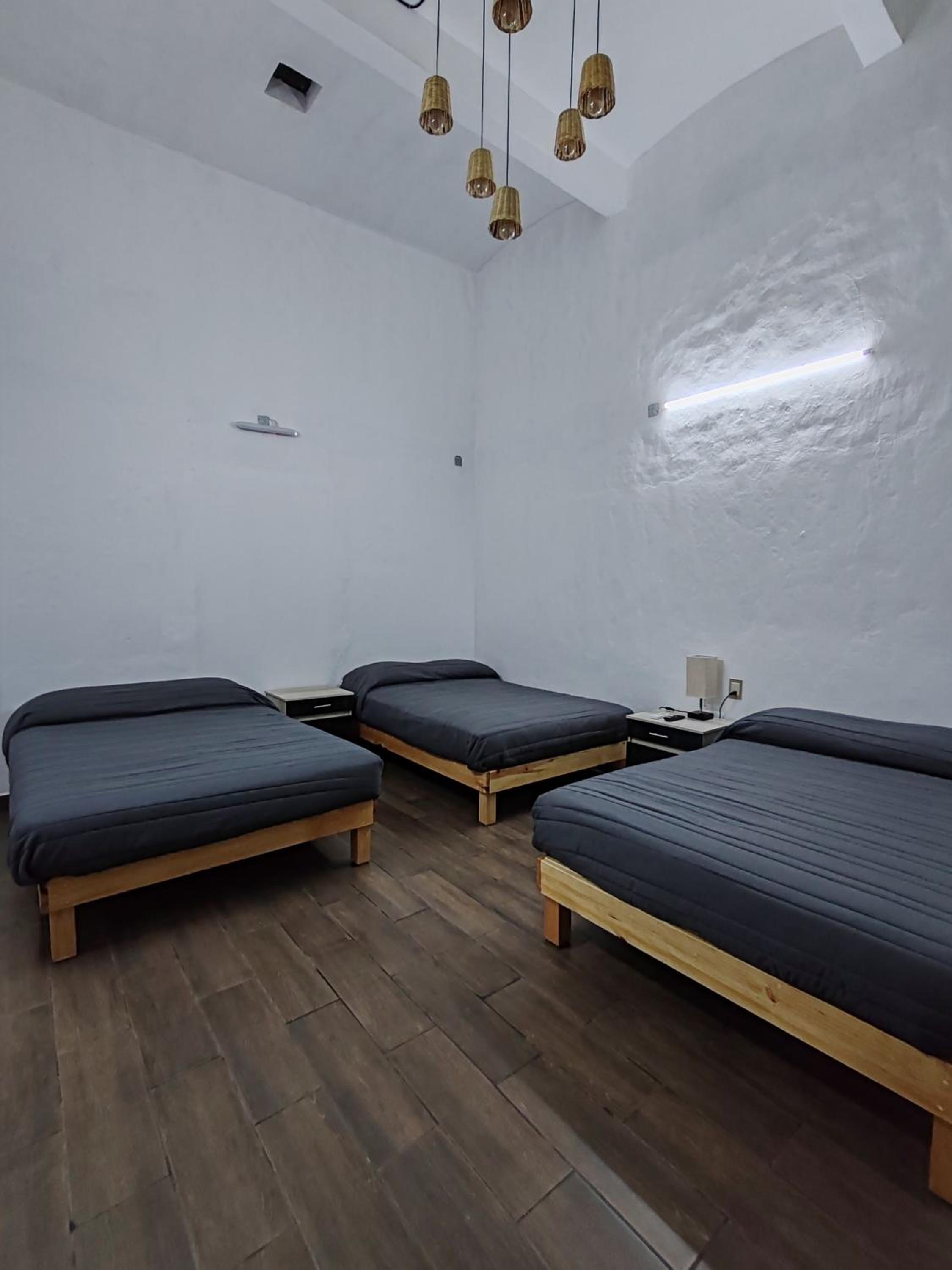 Deluxe Triple Room - Photo 7