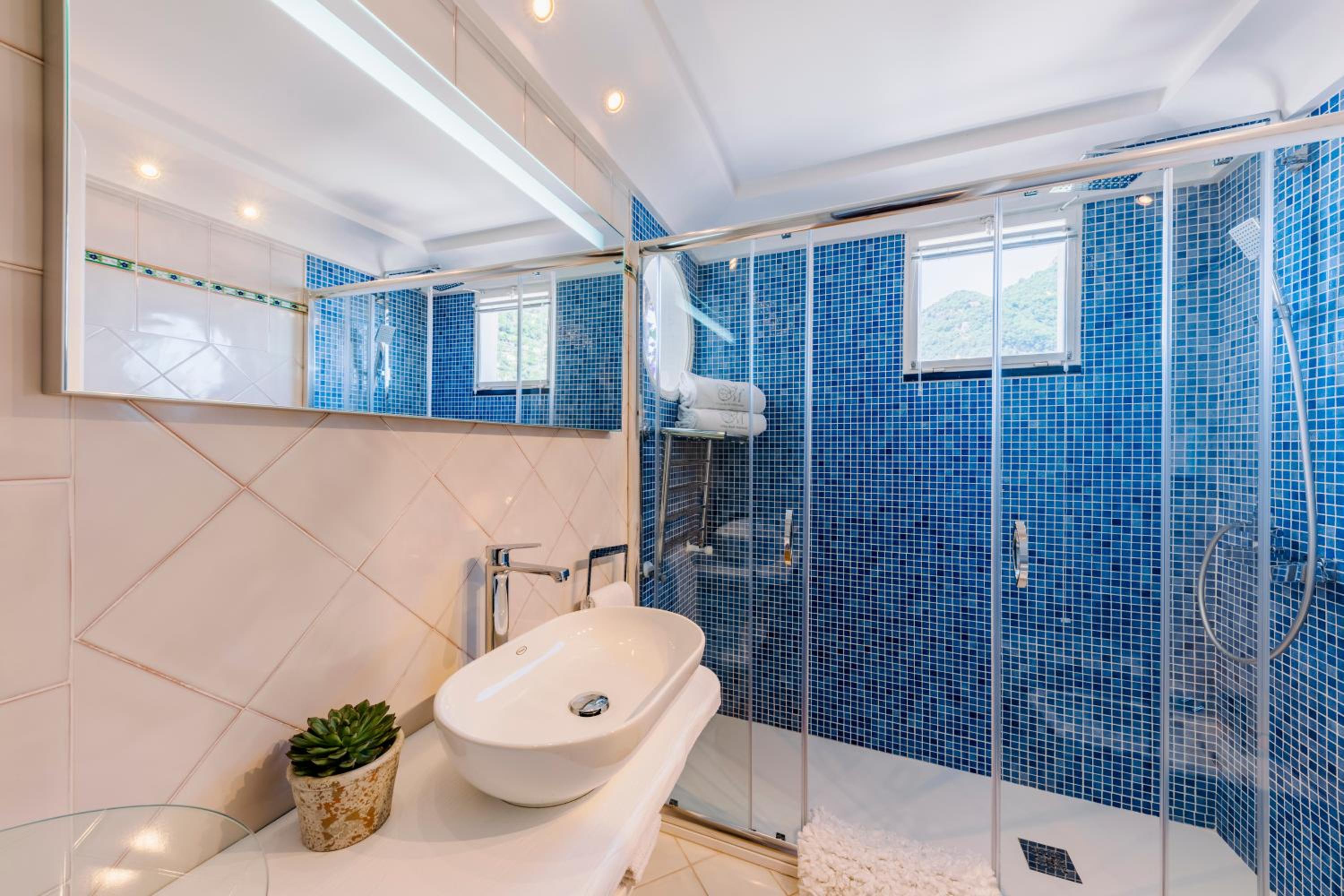 Superior Double Room - Photo 7