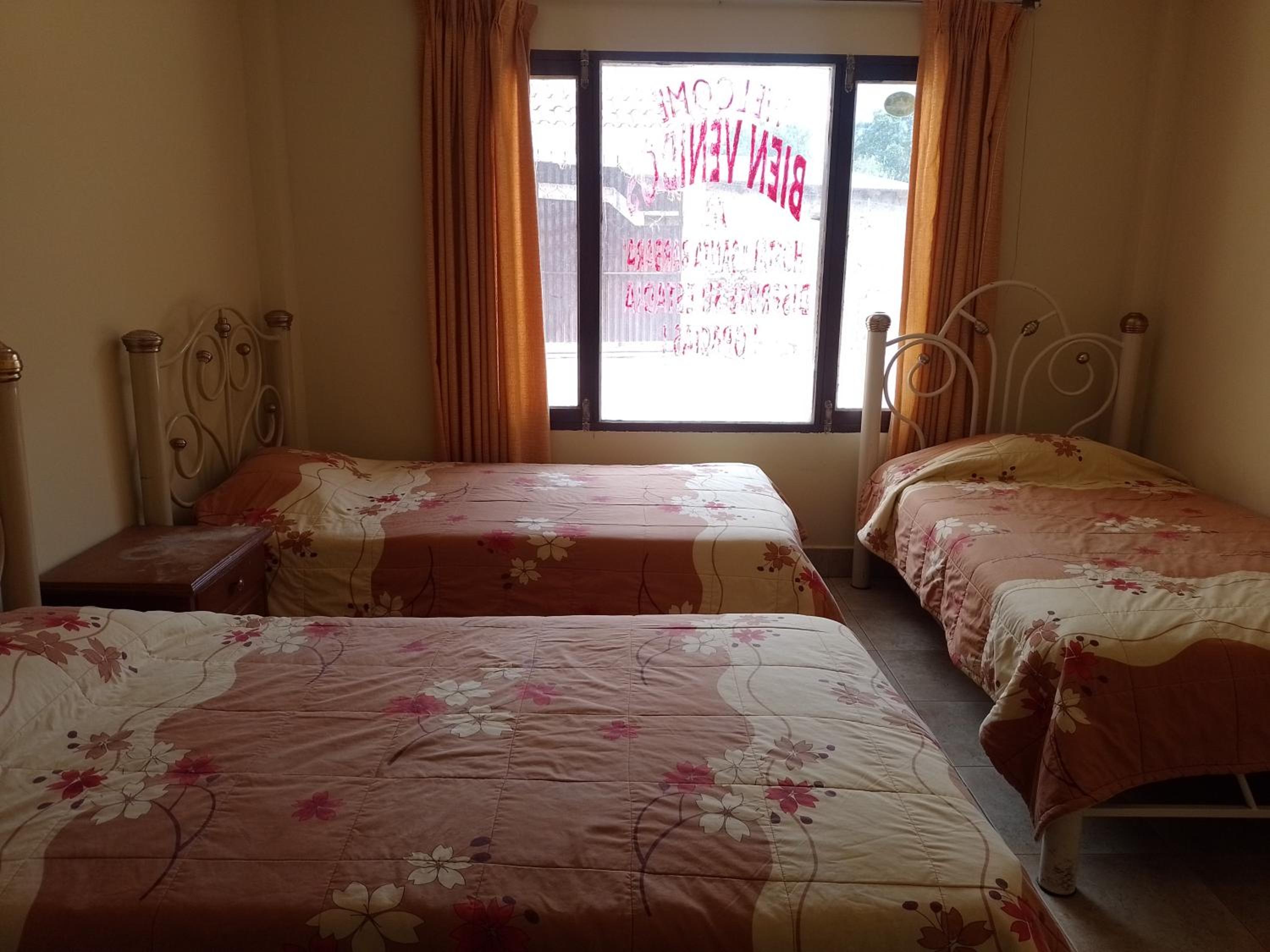Triple Room