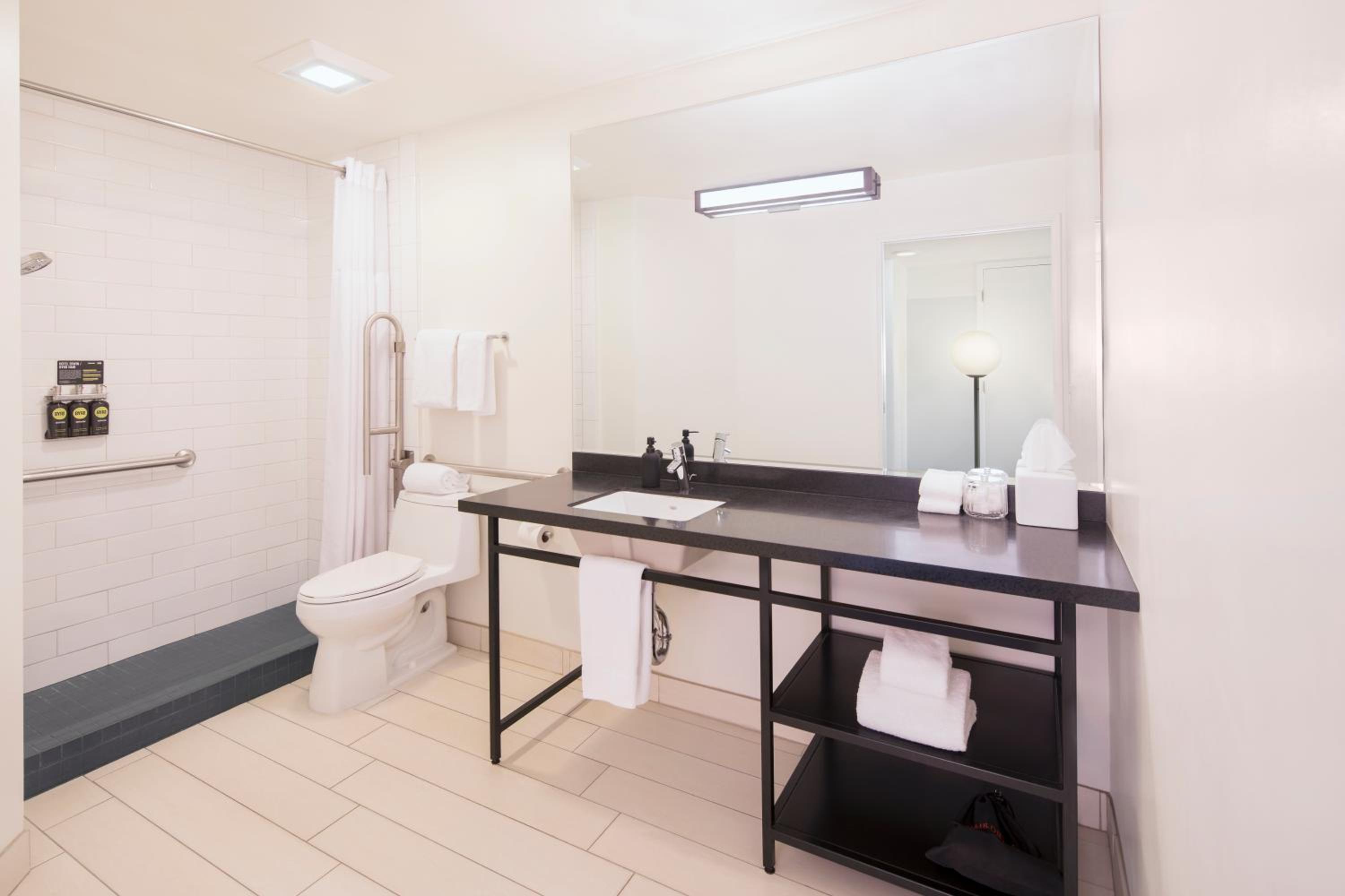 Queen Room with Two Queen Beds - Disability Access