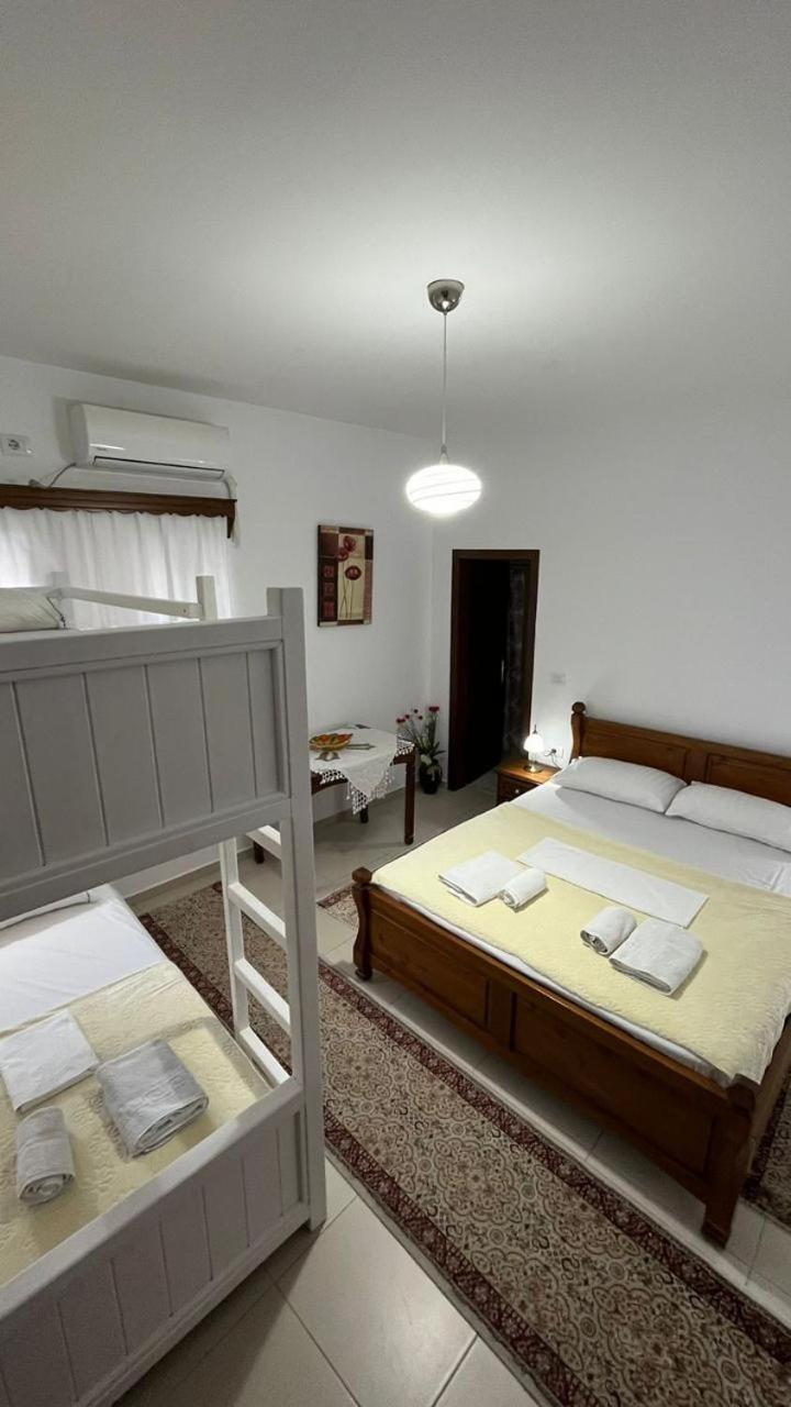 Quadruple Room with Private Bathroom photo 1