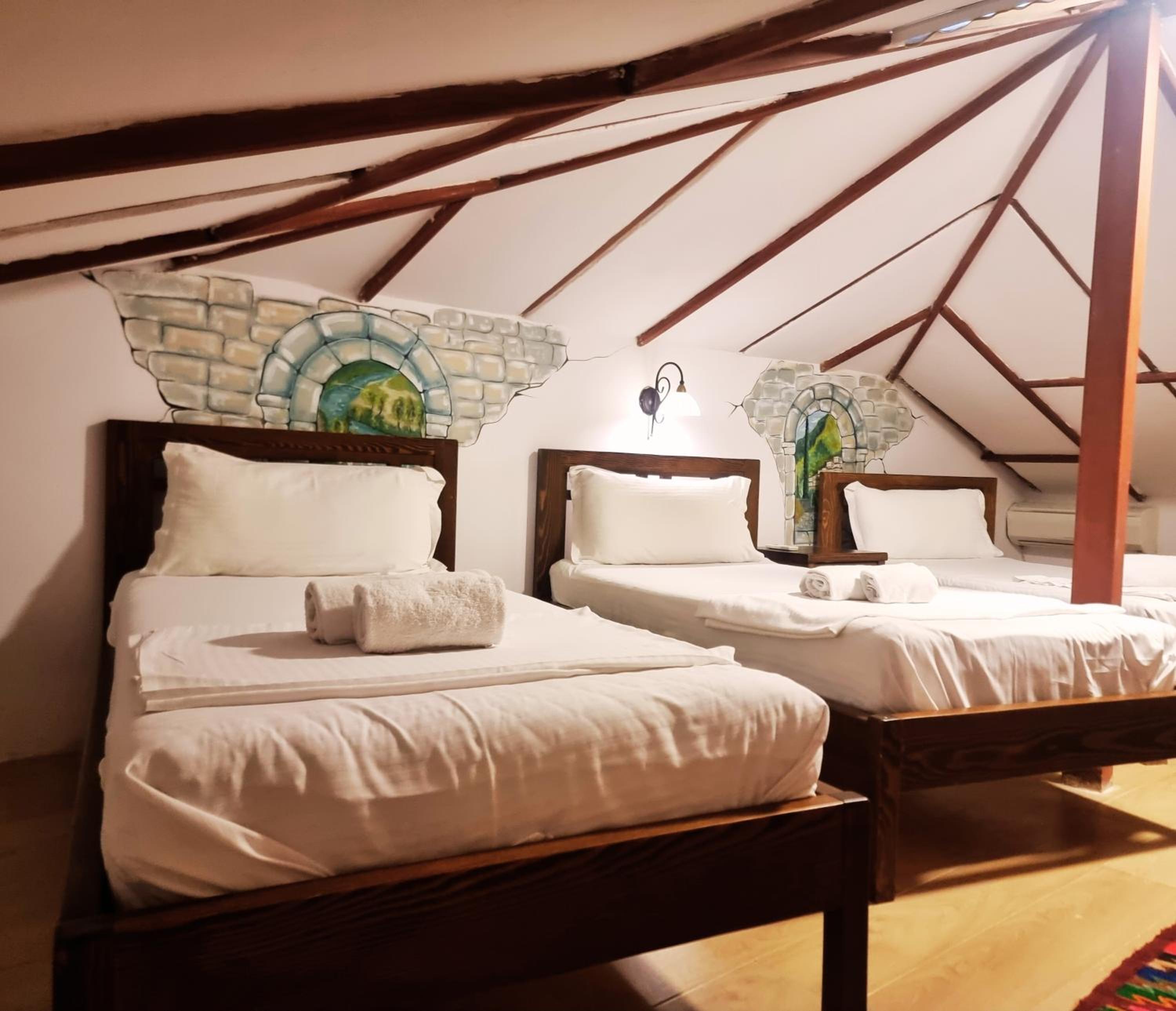 Economy Triple Room - Attic