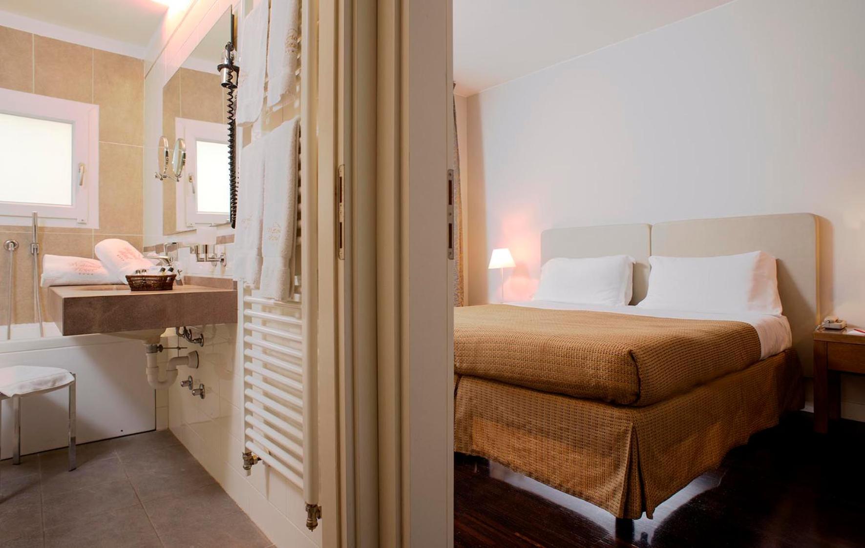 Suite - Annex - Photo 1