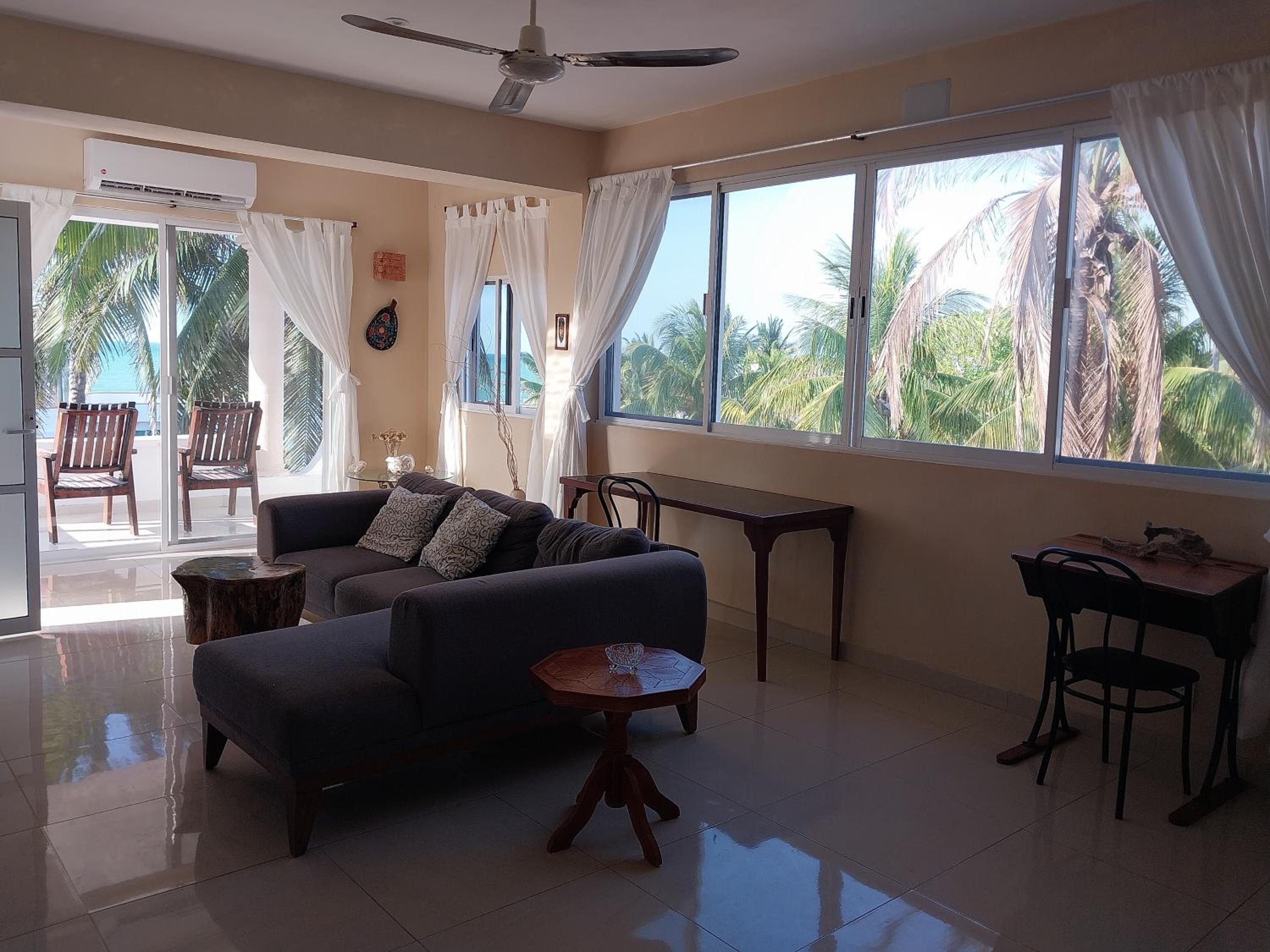 King Suite with Ocean View - Photo 9