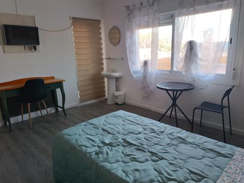Double Room with Balcony and Sea View photo 2