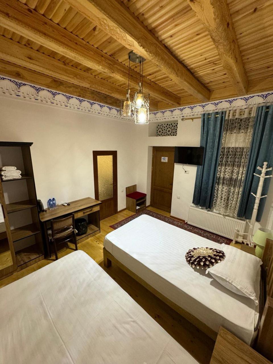 Twin Room With Private Bathroom photo 1
