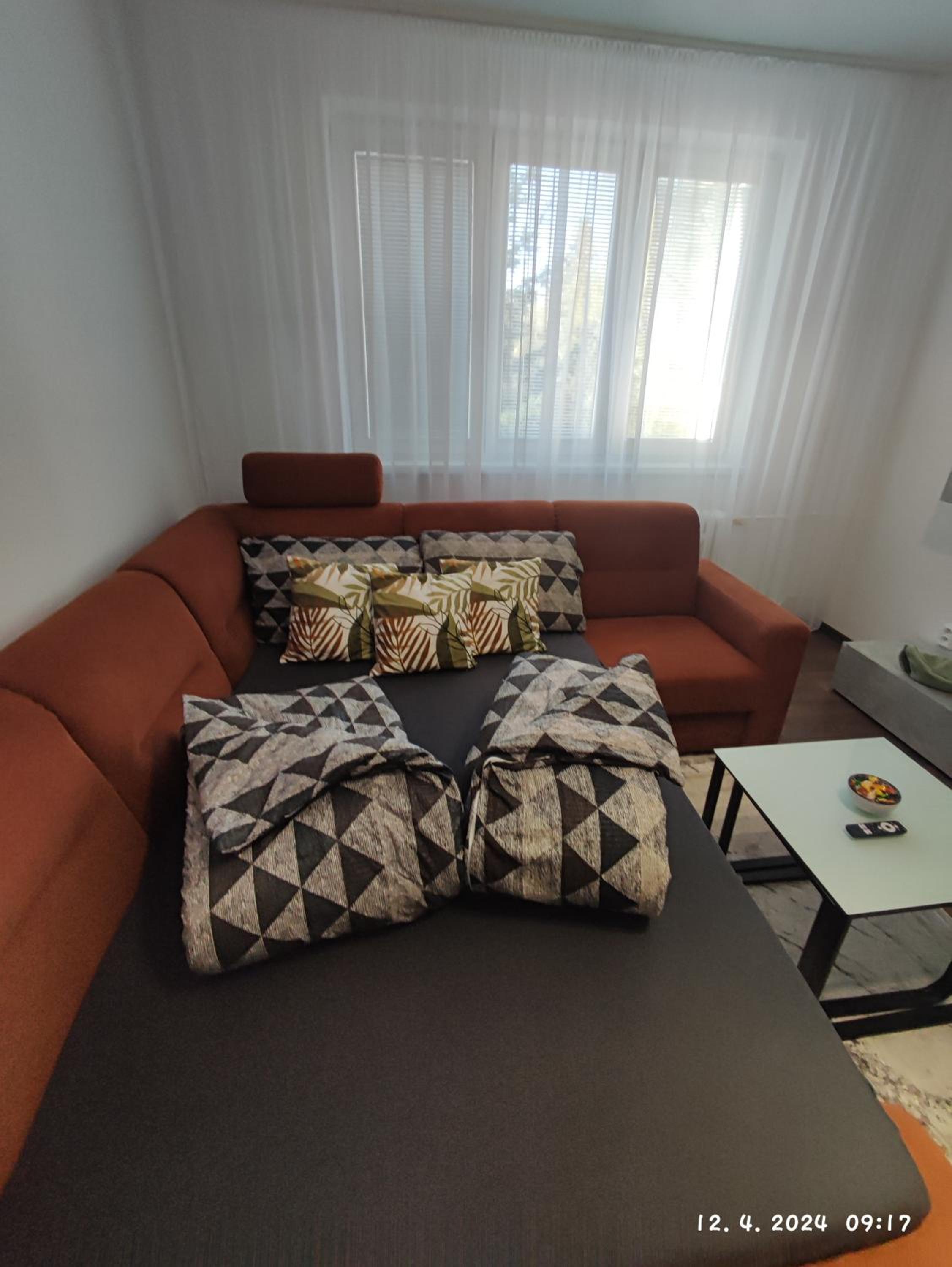 One-Bedroom Apartment photo 1