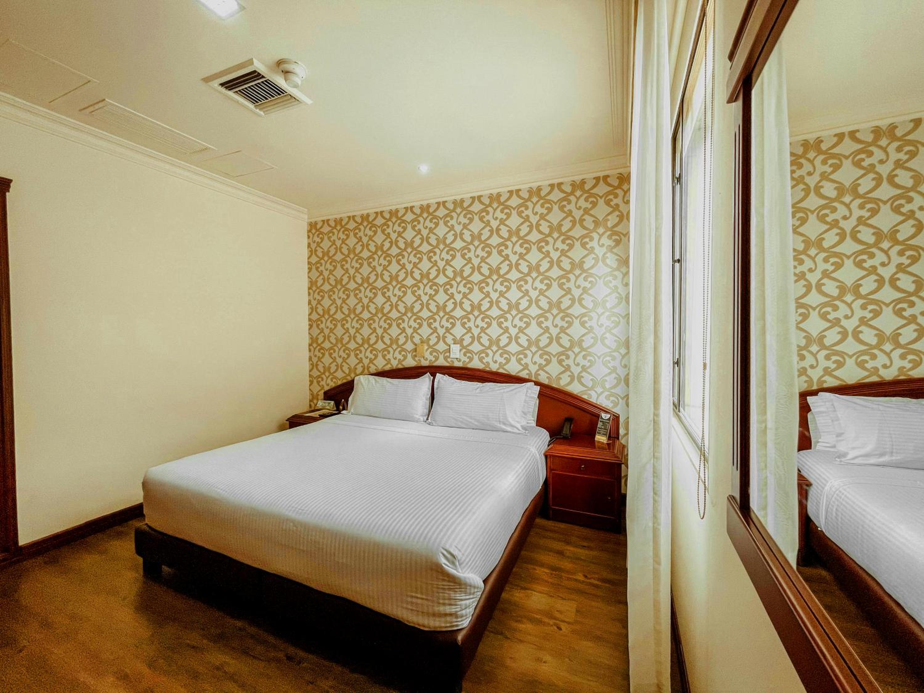 Double Room - Photo 2