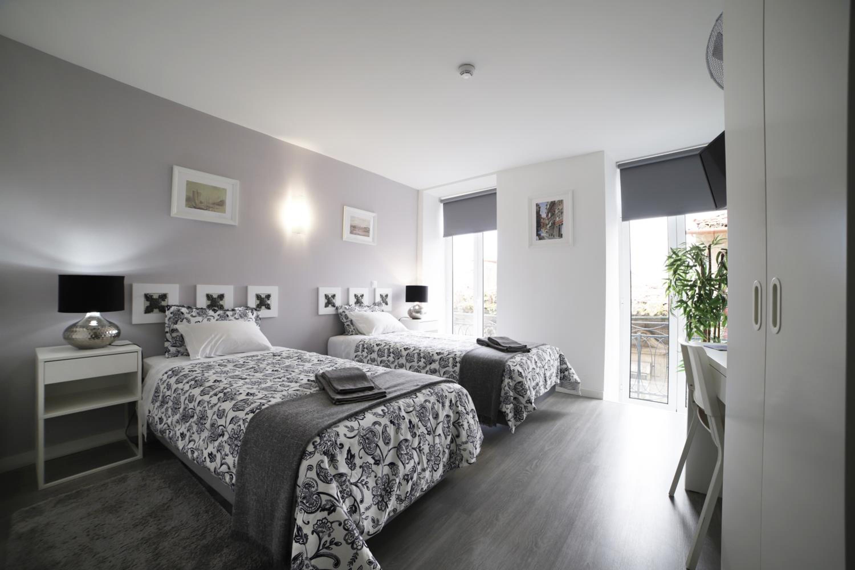 Twin Room - Photo 5